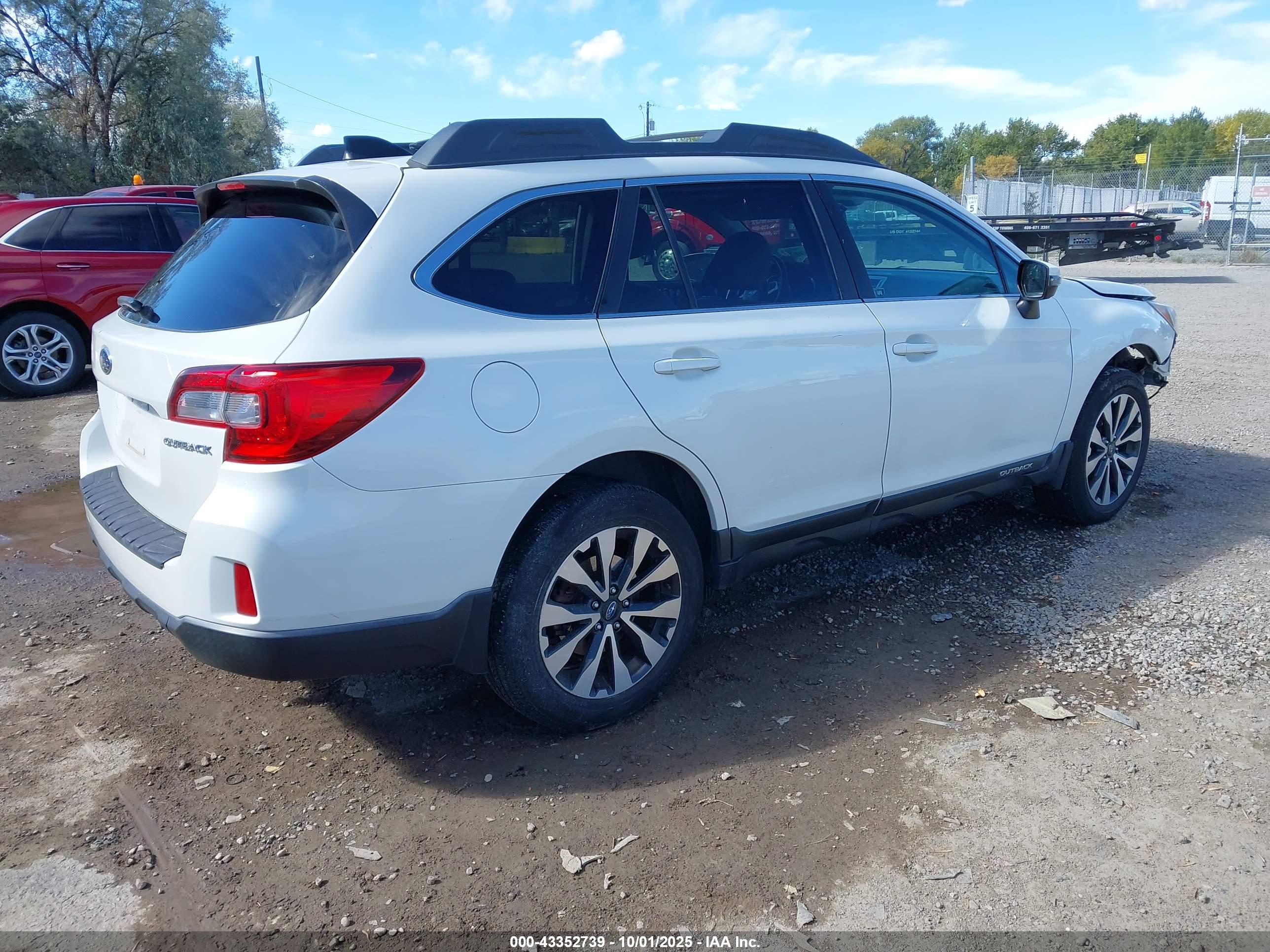 SUBARU OUTBACK image 4