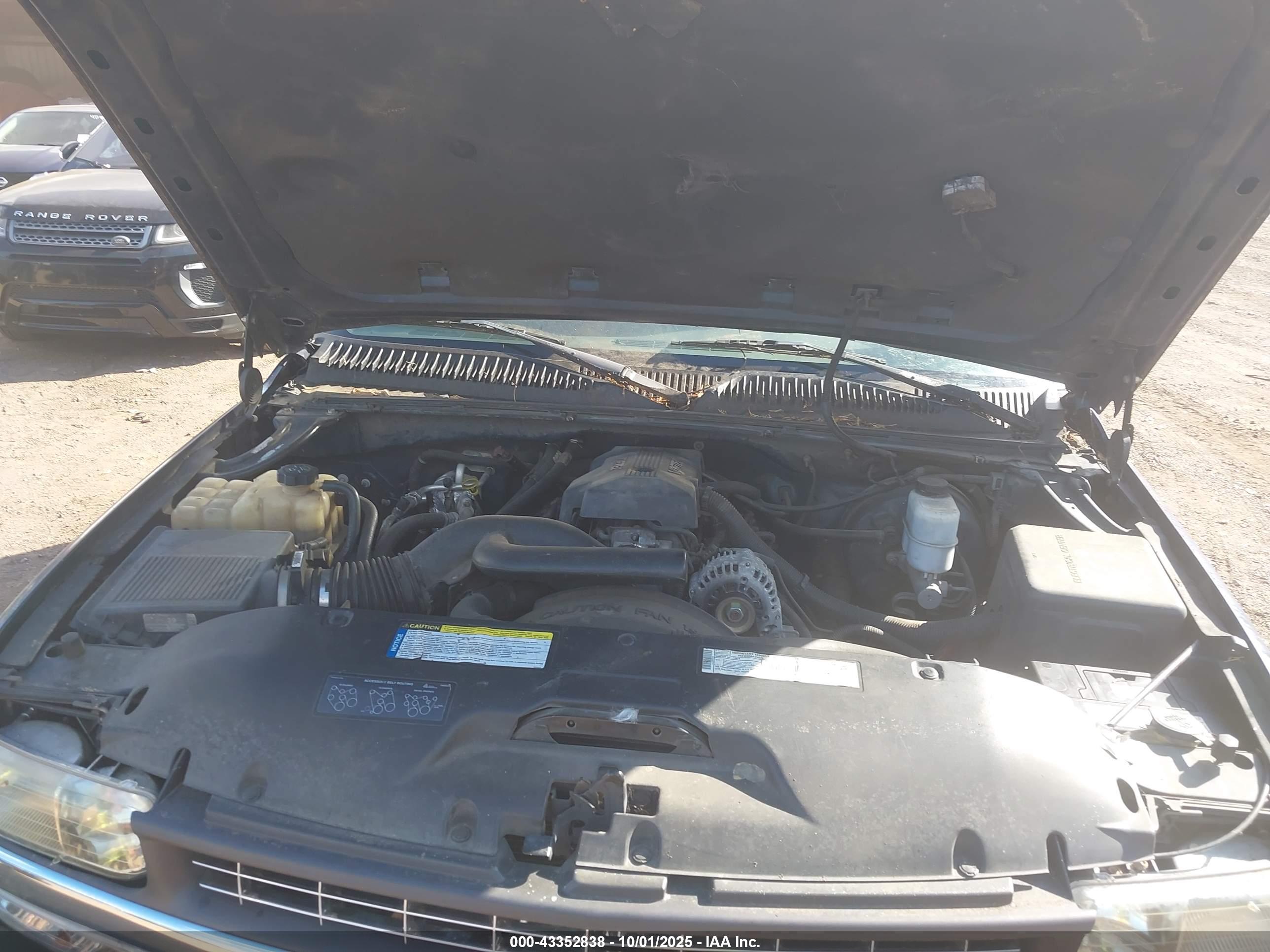 CHEVROLET SILVERADO image 10