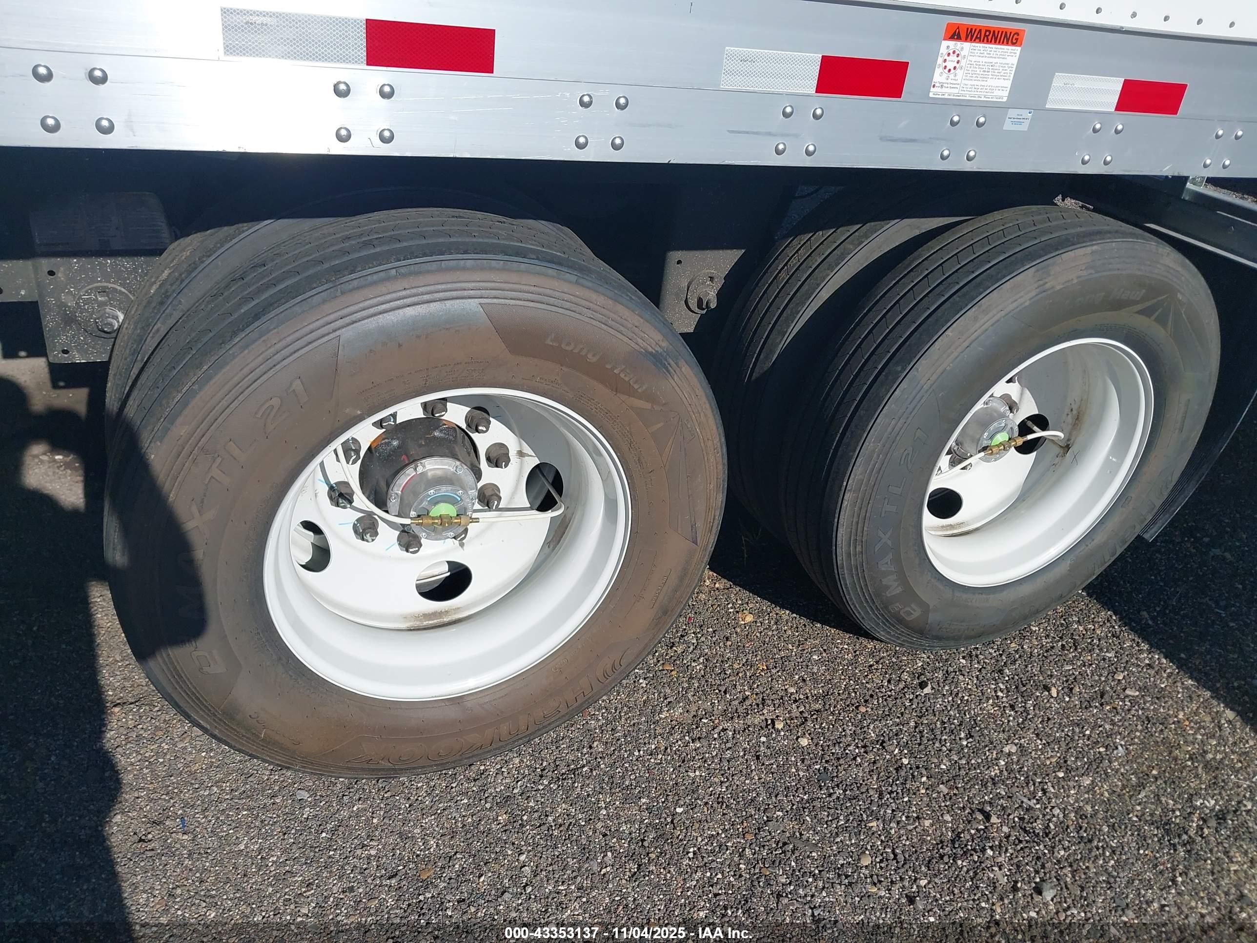 STOUGHTON TRAILERS image 7