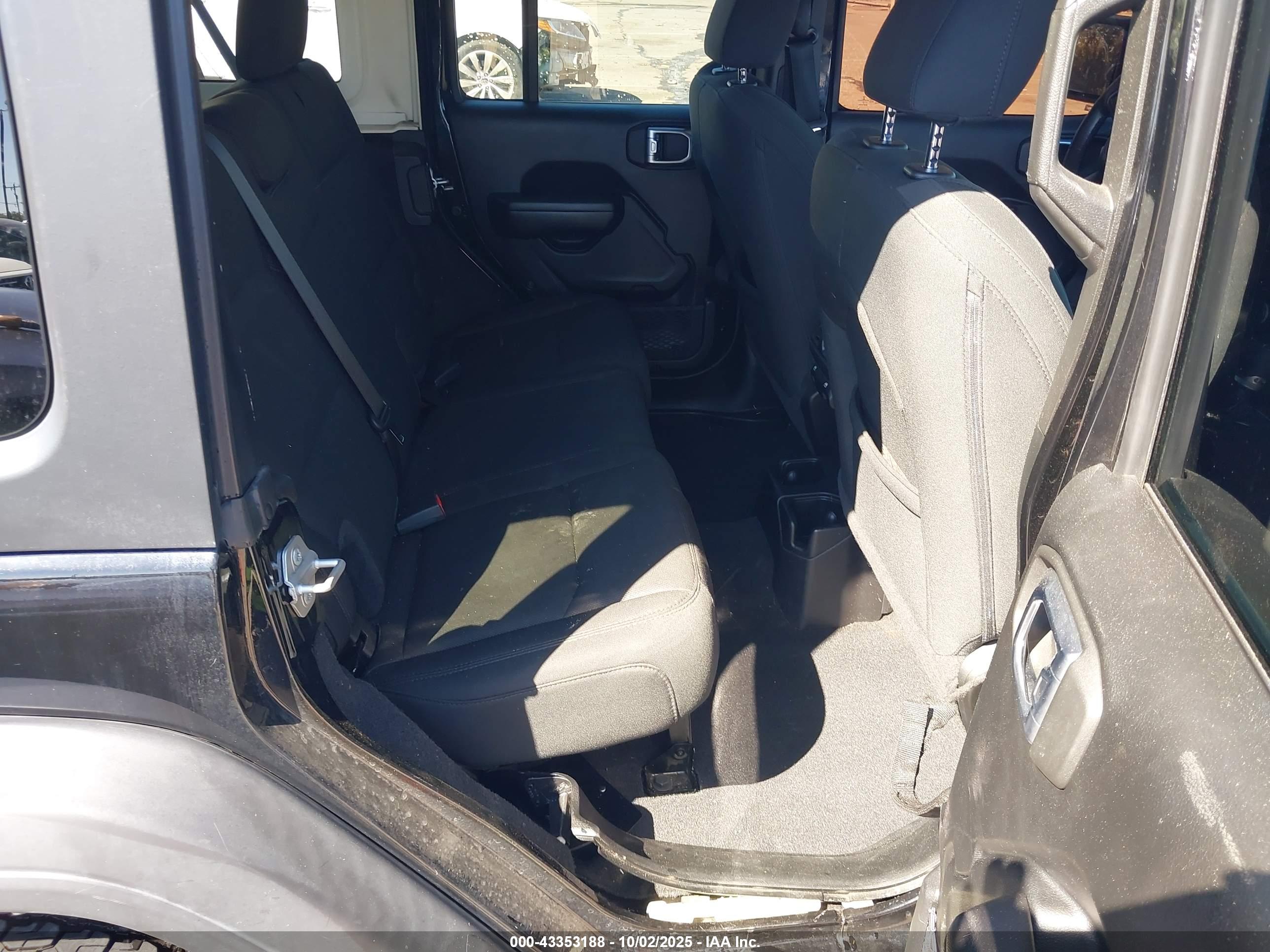 JEEP WRANGLER image 8
