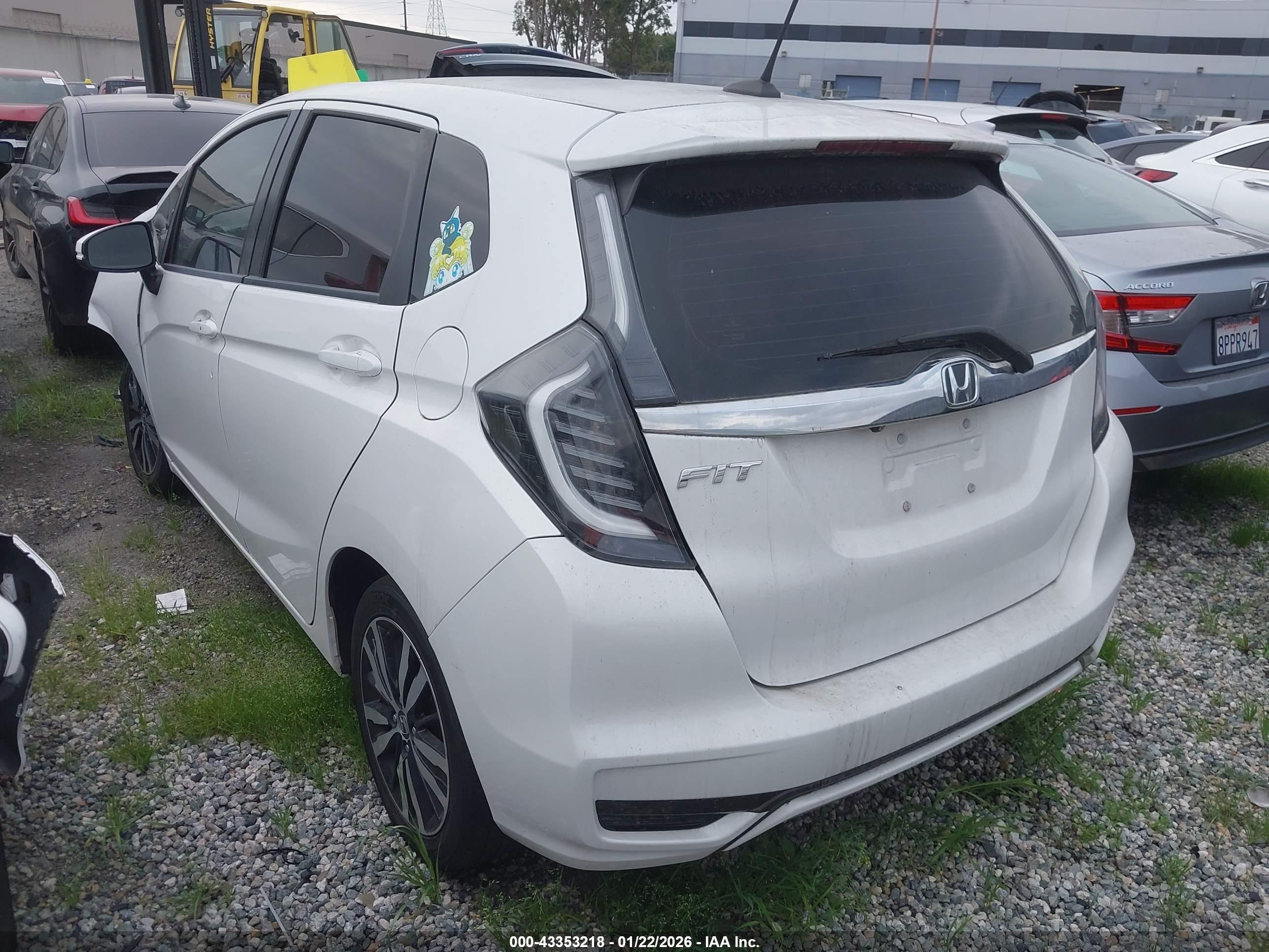 HONDA FIT image 3