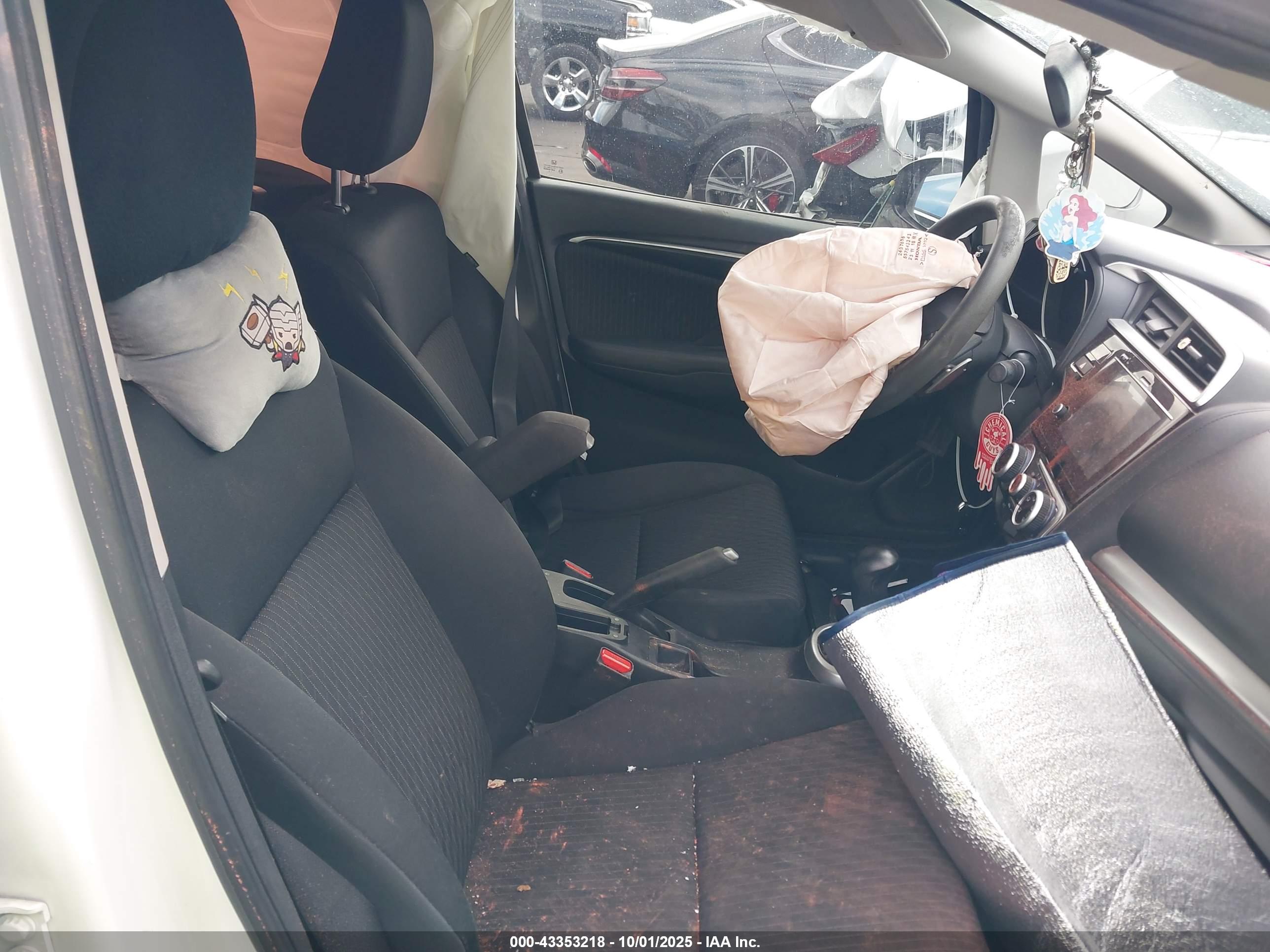 HONDA FIT image 5