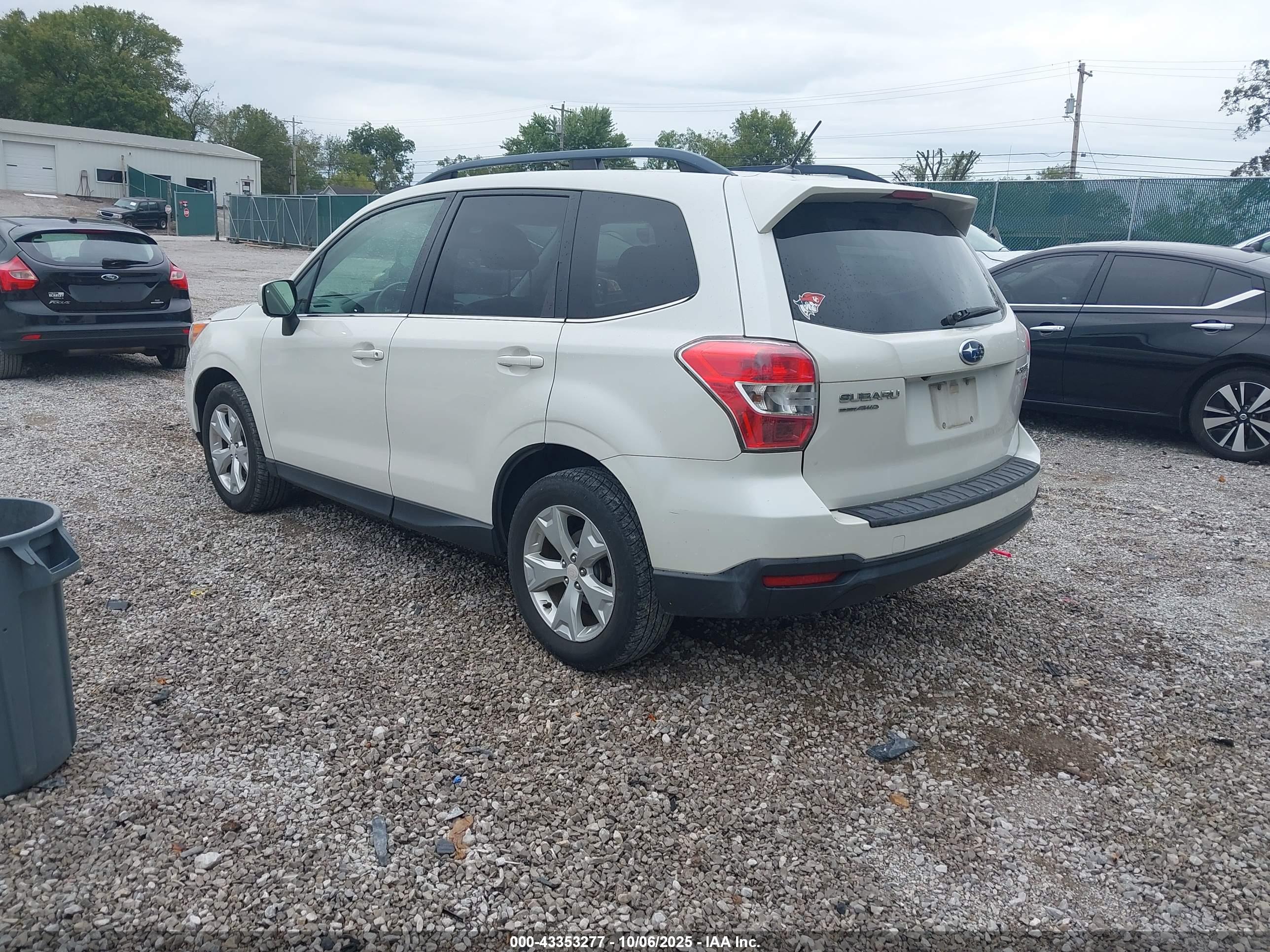 SUBARU FORESTER image 3