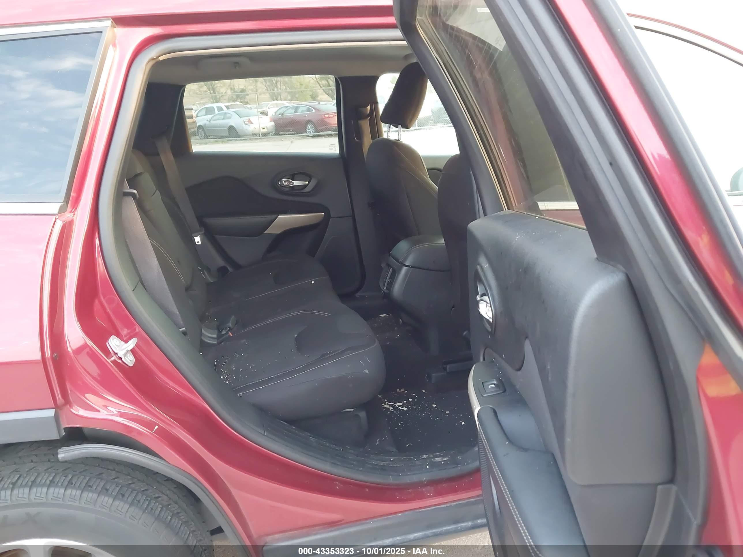 JEEP CHEROKEE image 8