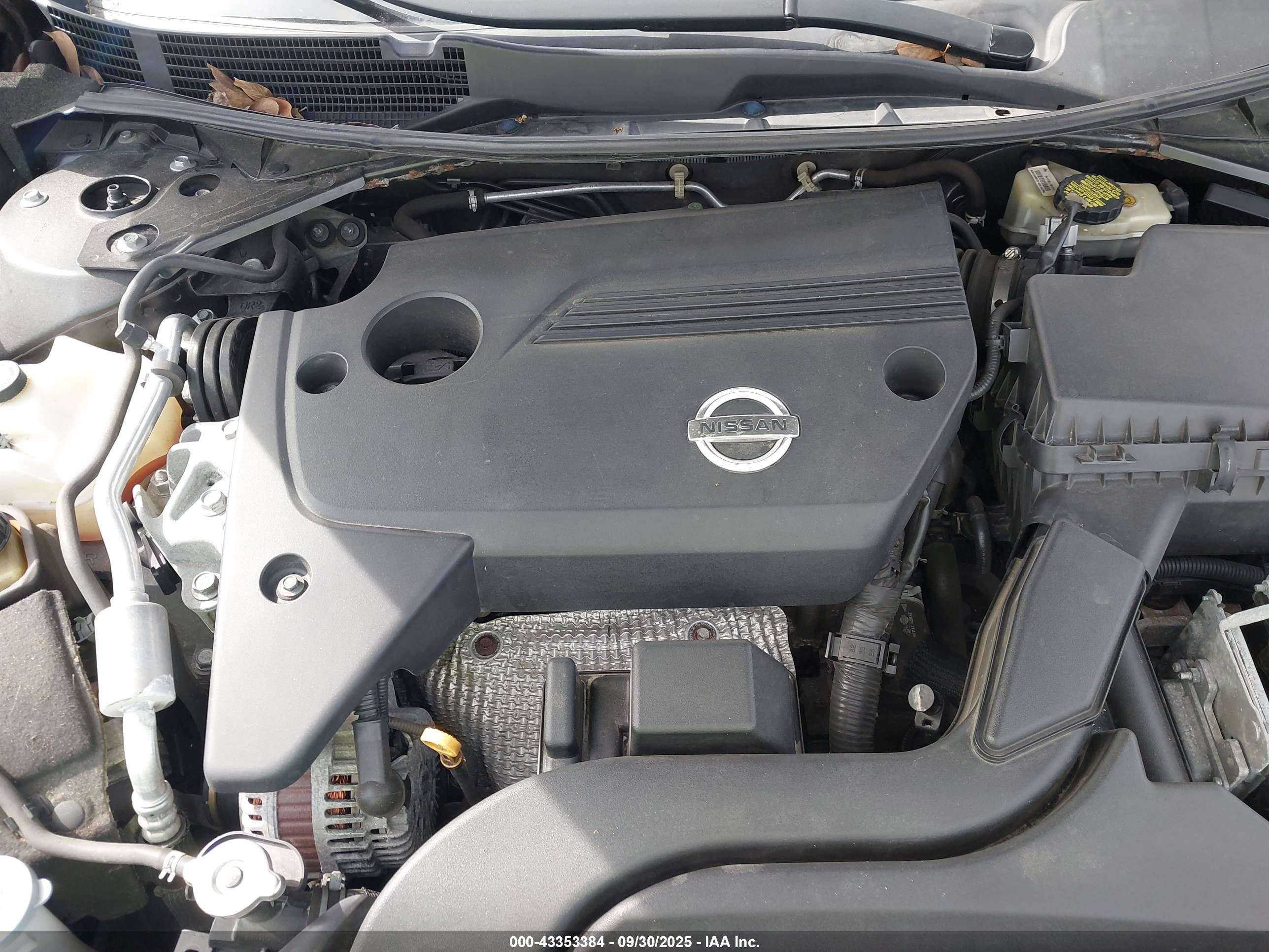 NISSAN ALTIMA image 10