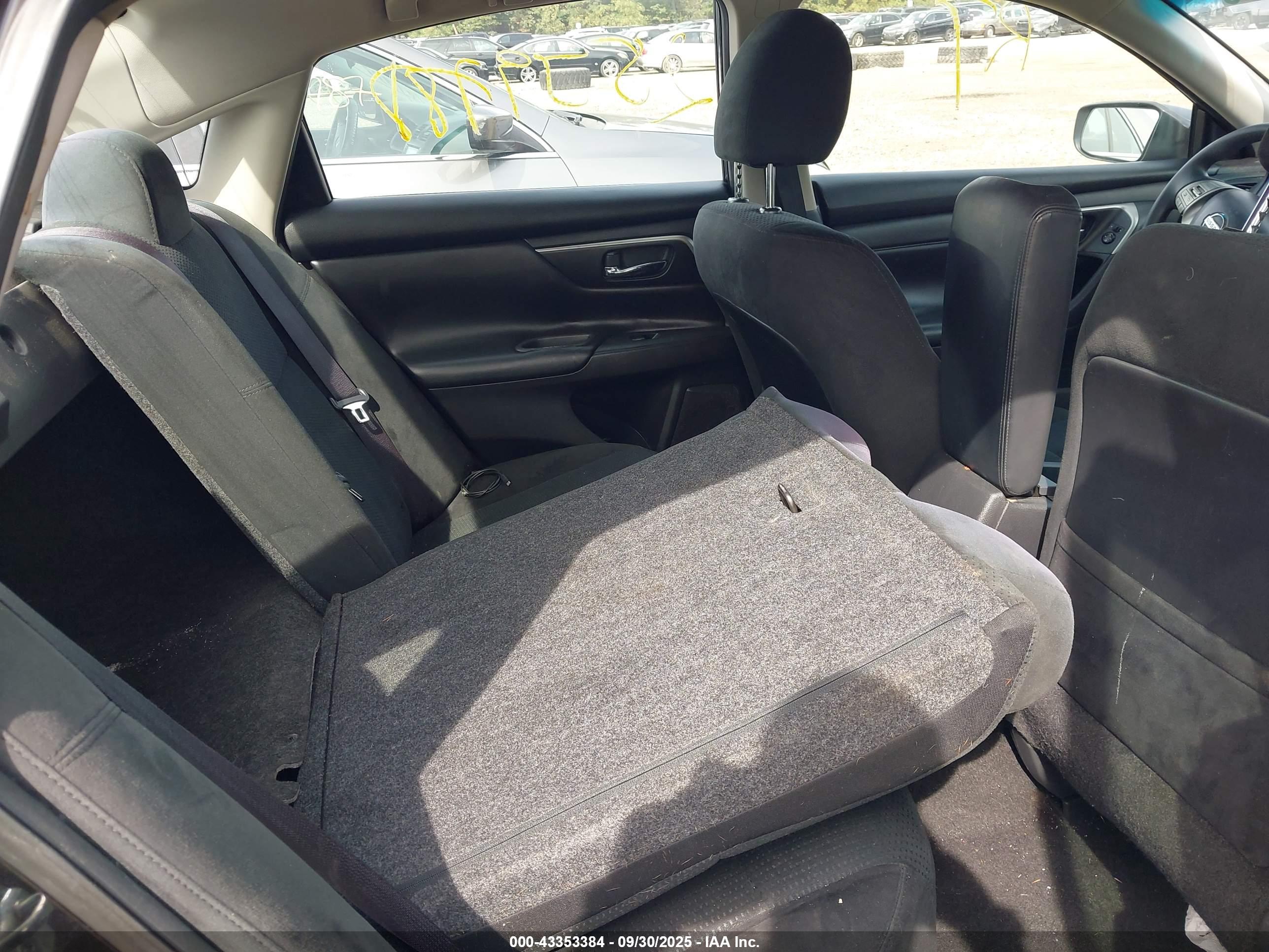 NISSAN ALTIMA image 8