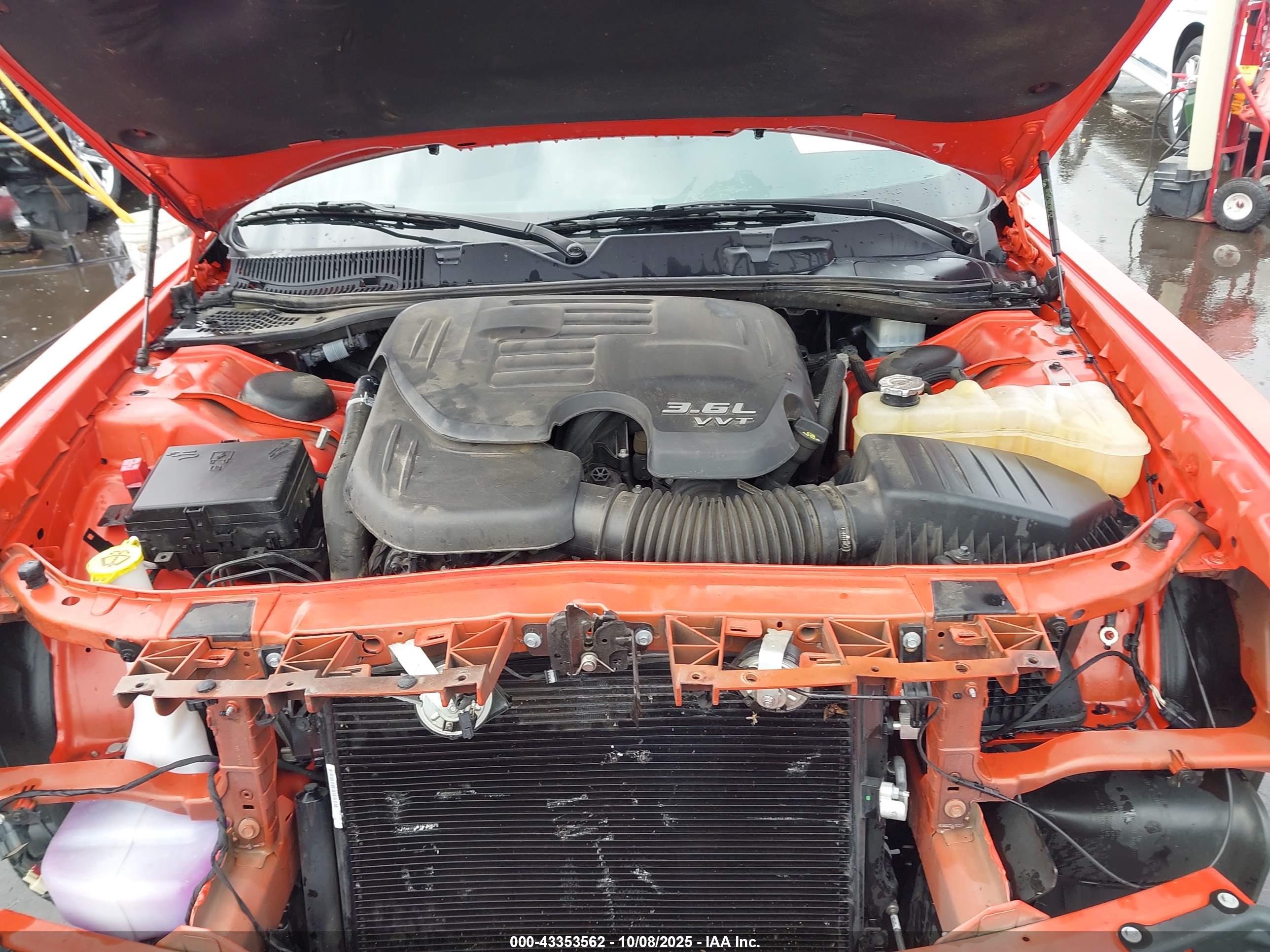 DODGE CHALLENGER image 10