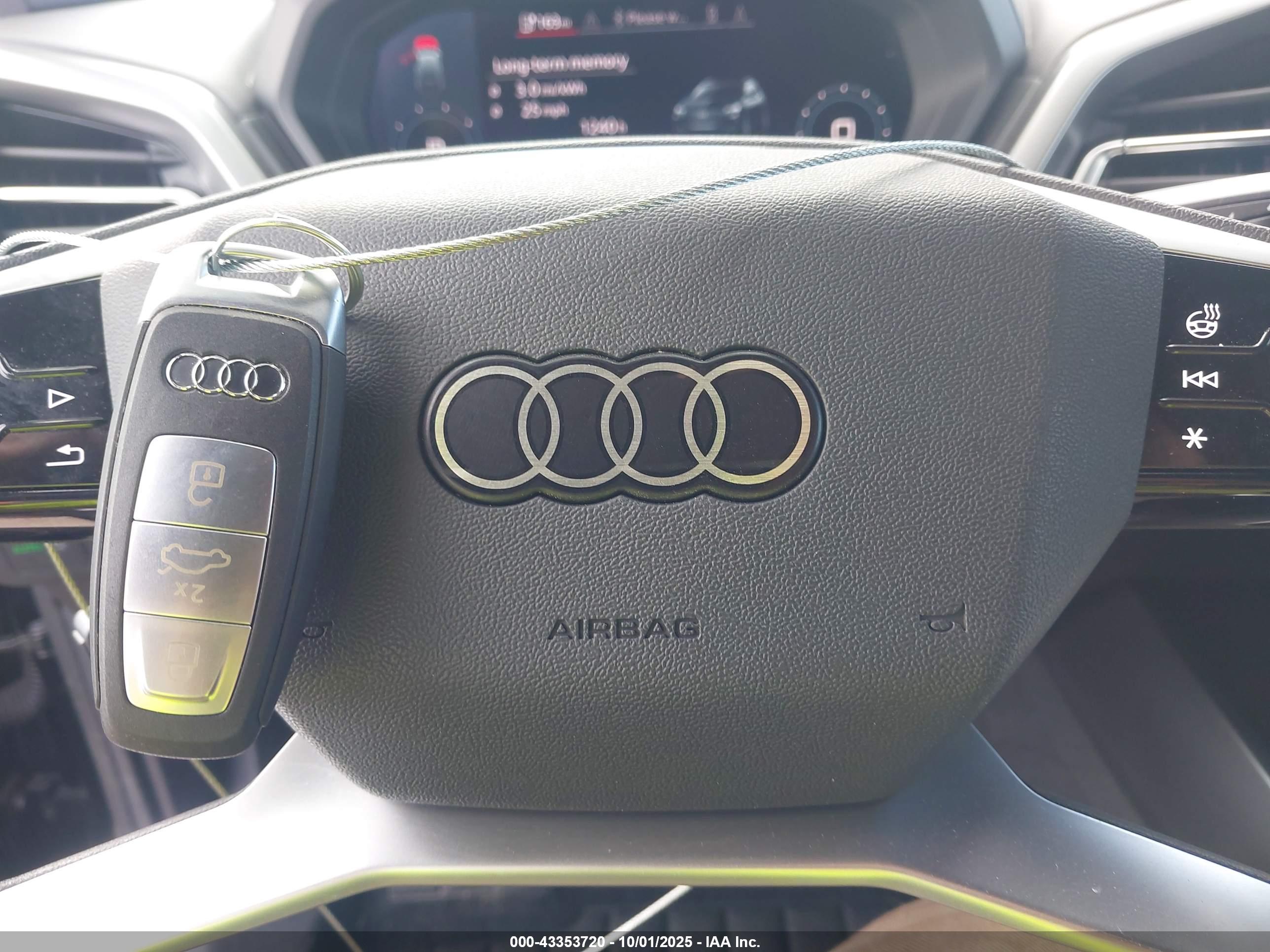 AUDI Q4 image 11