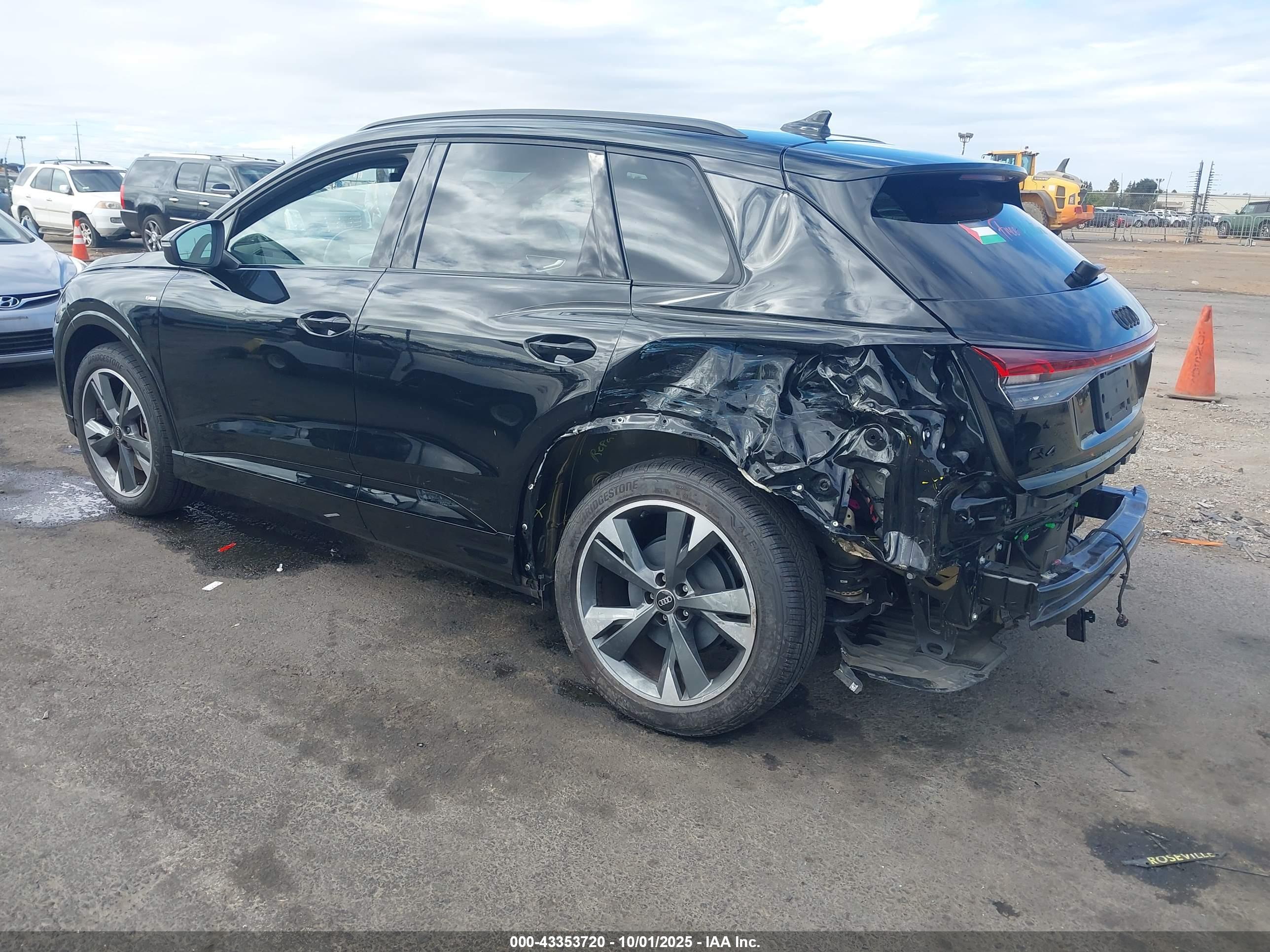 AUDI Q4 image 3