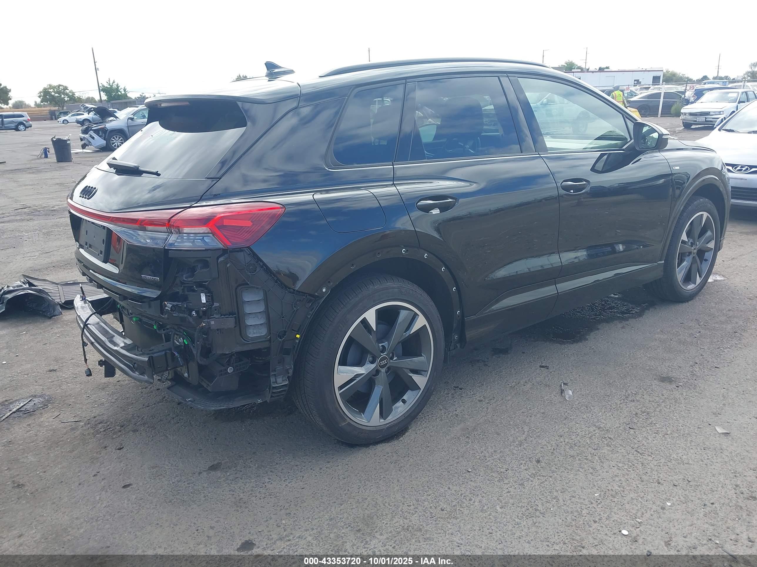 AUDI Q4 image 4