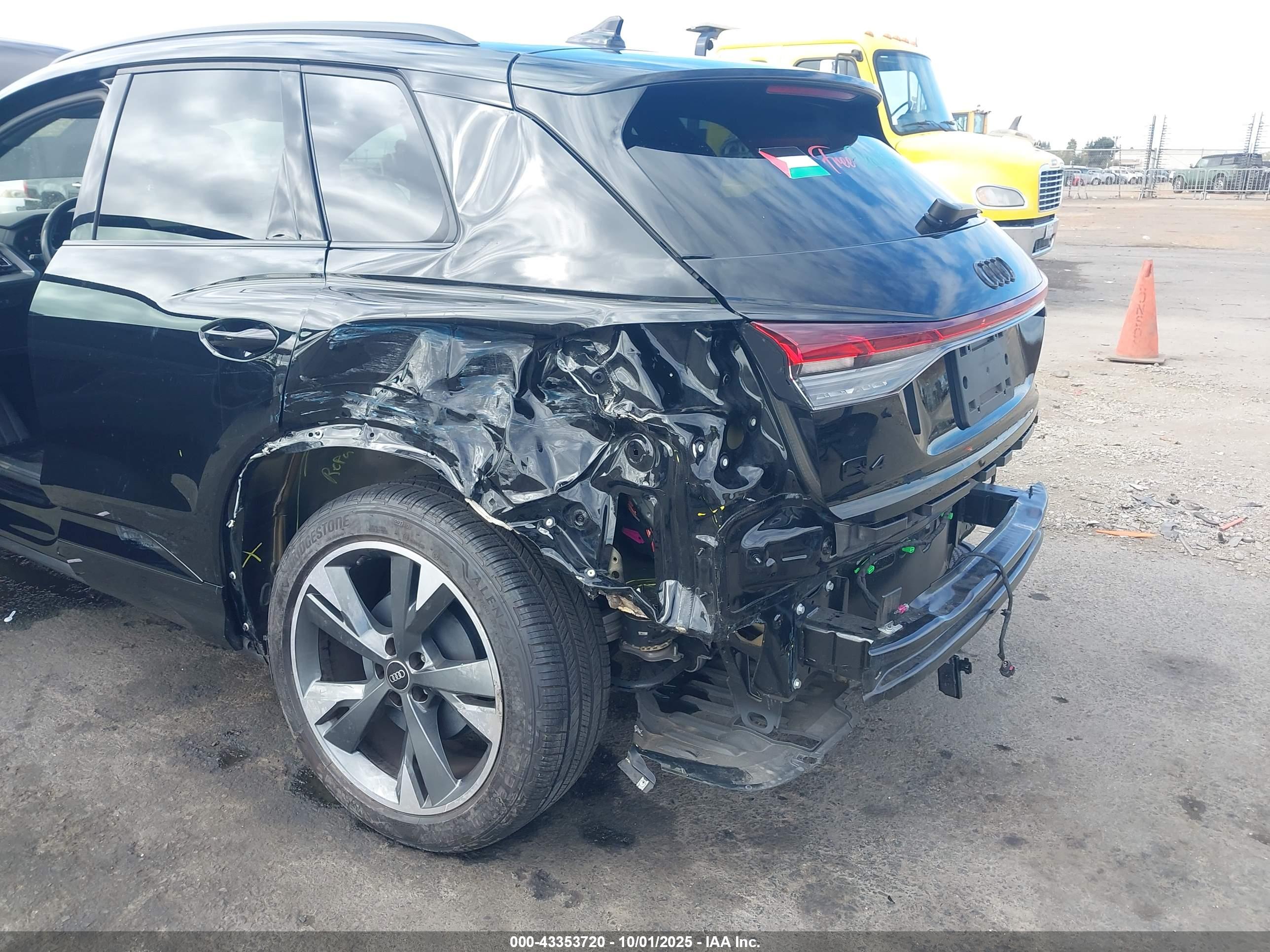 AUDI Q4 image 6