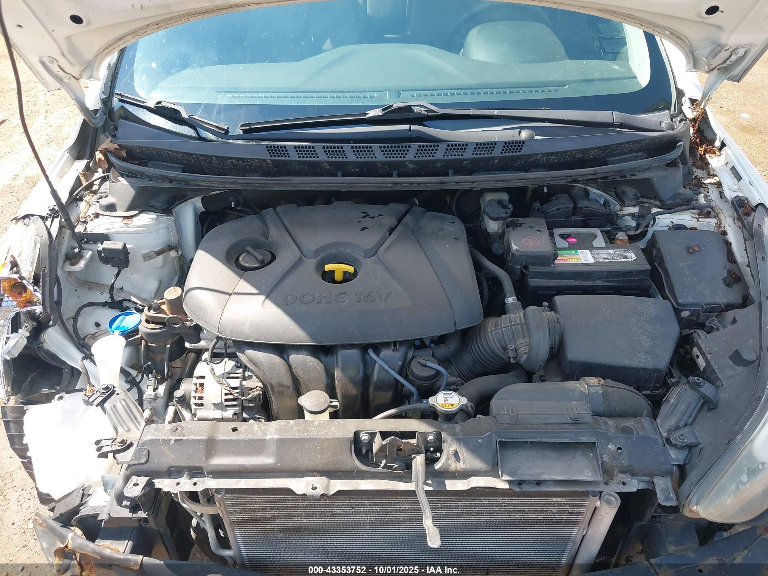 HYUNDAI ELANTRA image 10