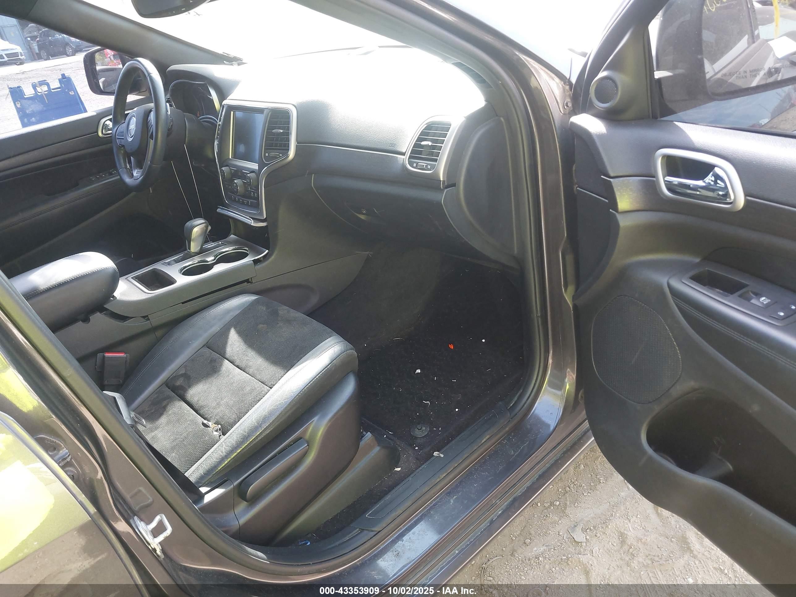 JEEP GRAND image 5