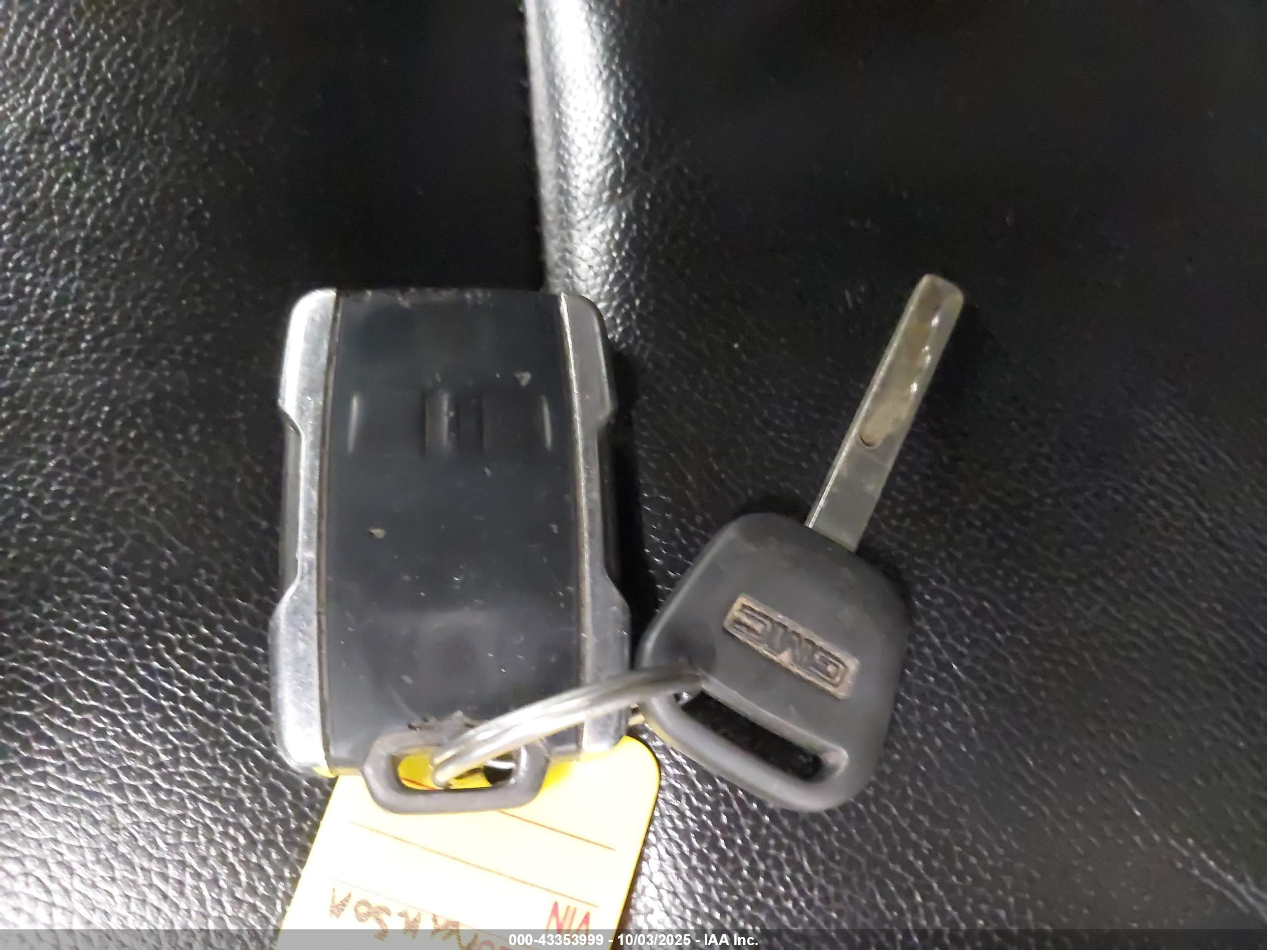 GMC SIERRA image 11