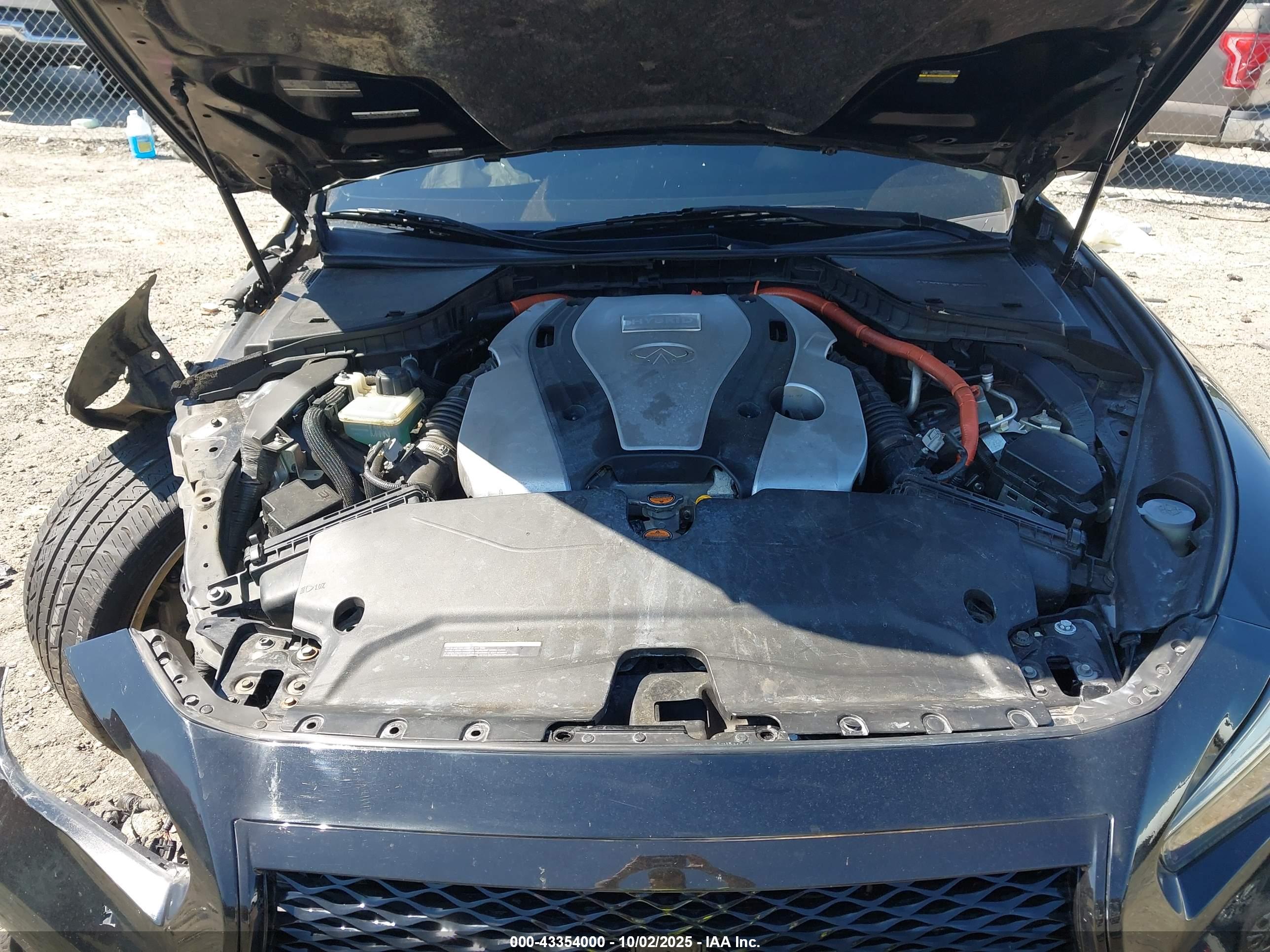 INFINITI Q50 image 10