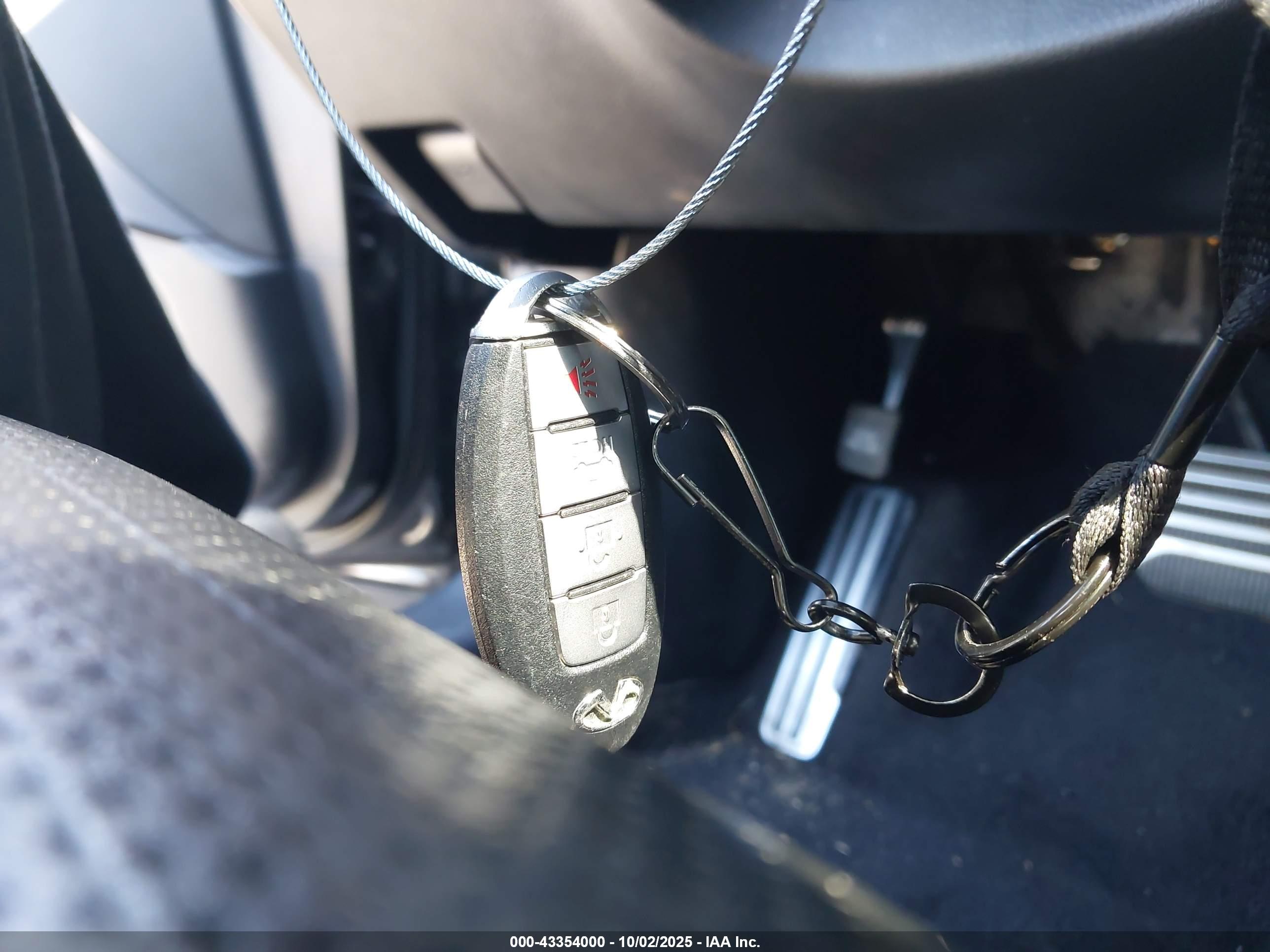INFINITI Q50 image 11