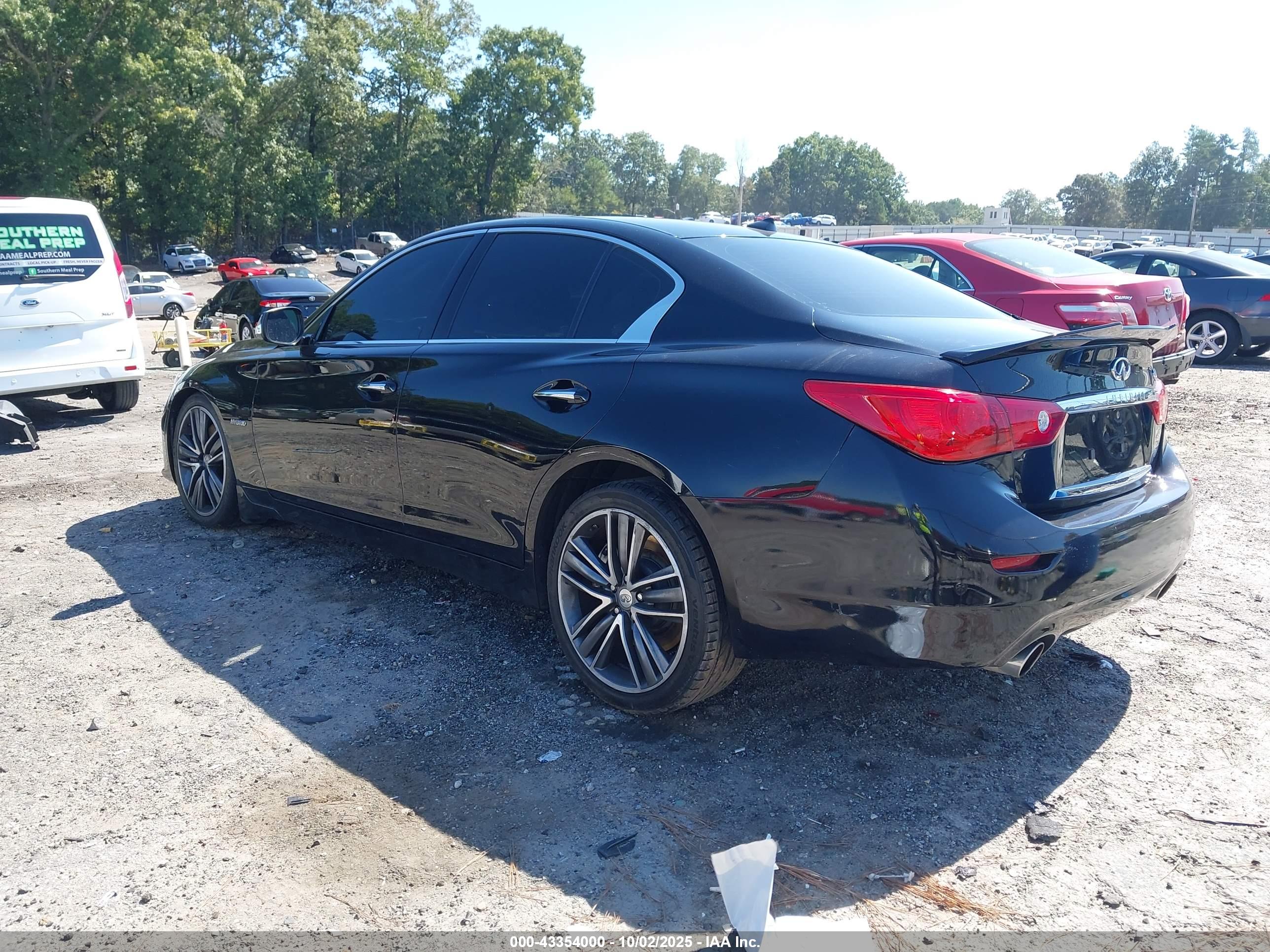 INFINITI Q50 image 3