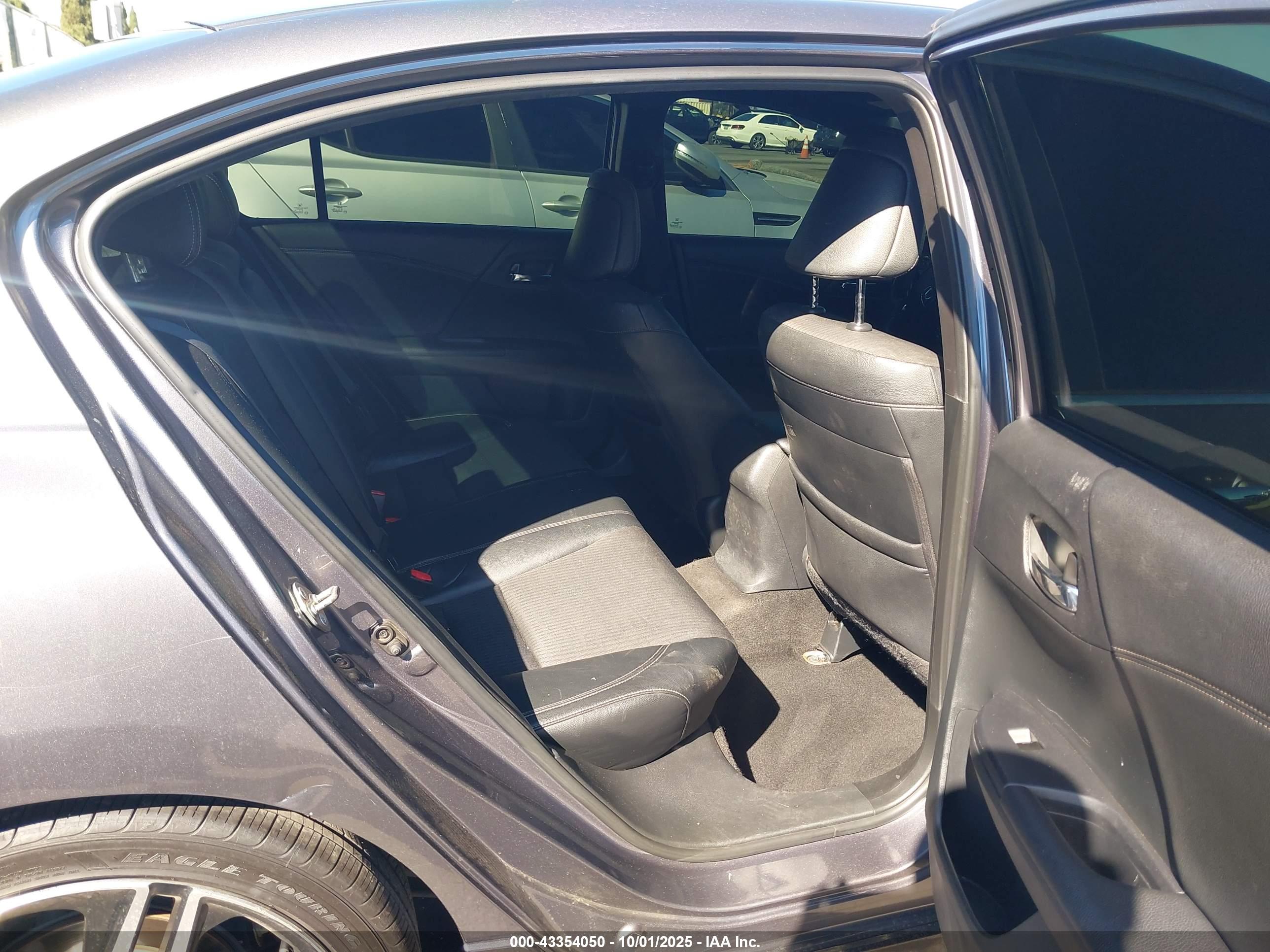 HONDA ACCORD image 8