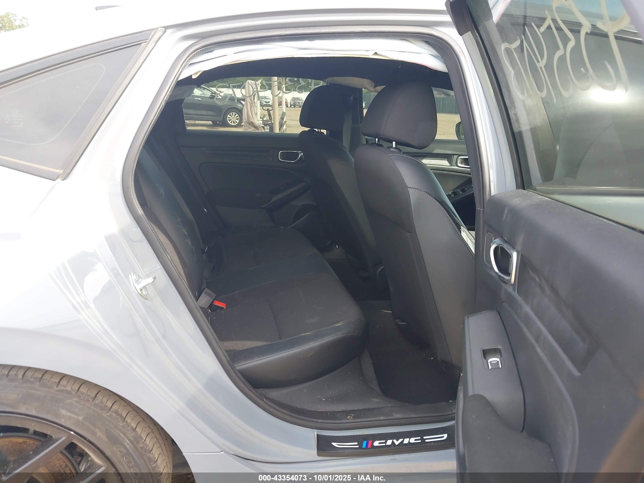 HONDA CIVIC image 8