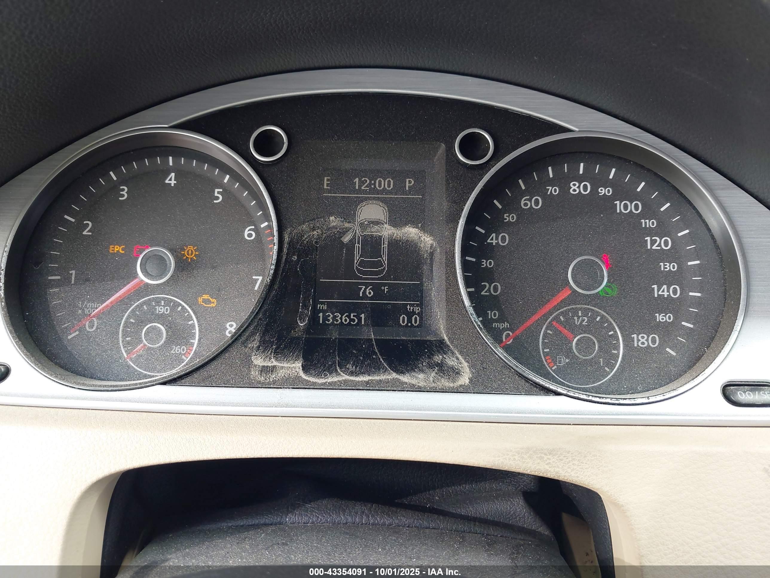 VOLKSWAGEN CC image 7