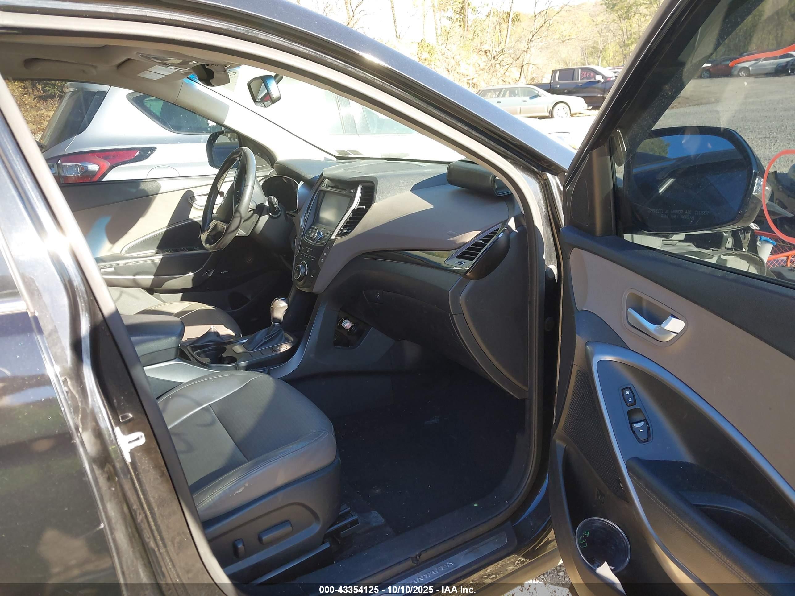 HYUNDAI SANTA image 5