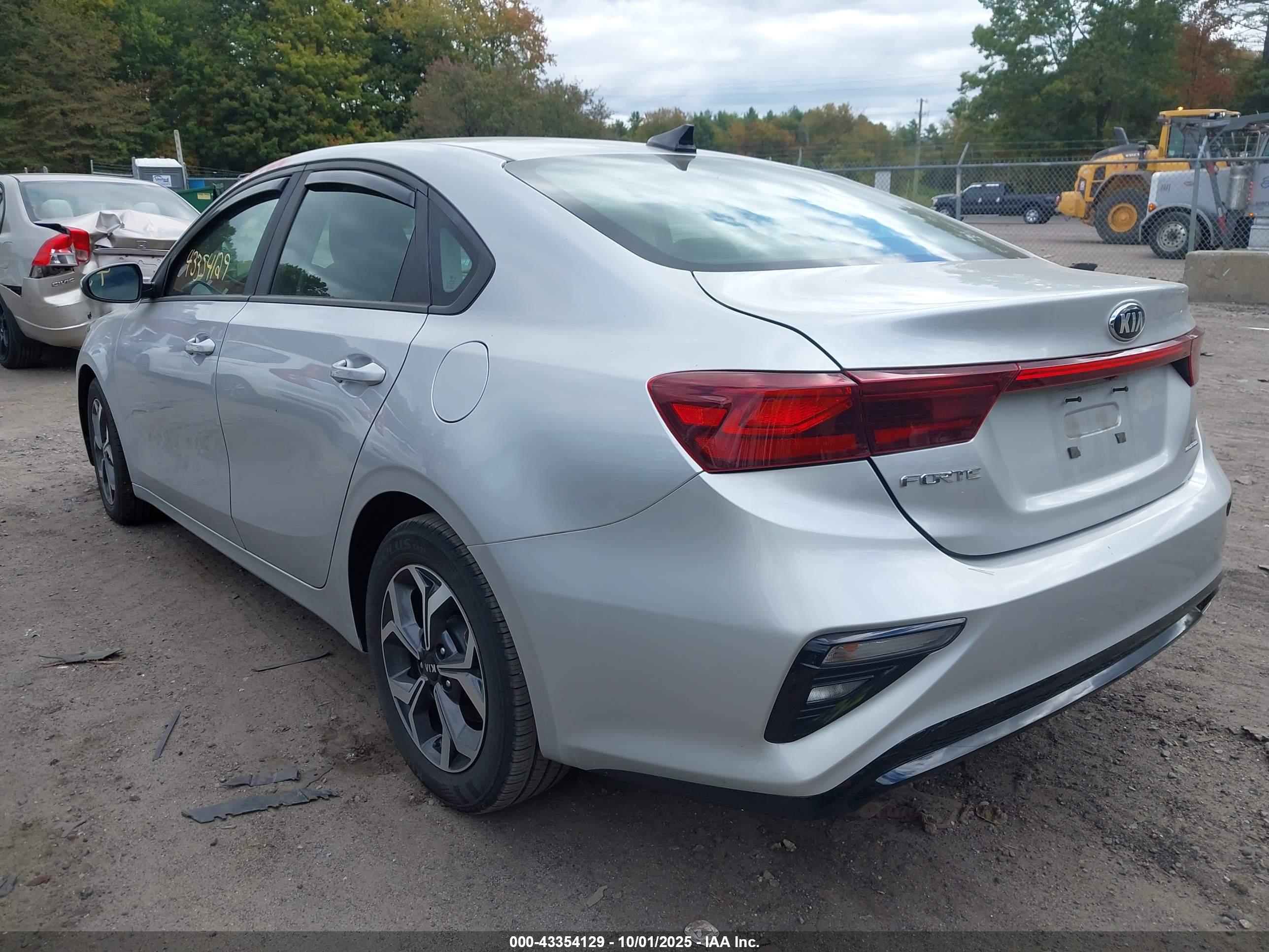 KIA FORTE image 3