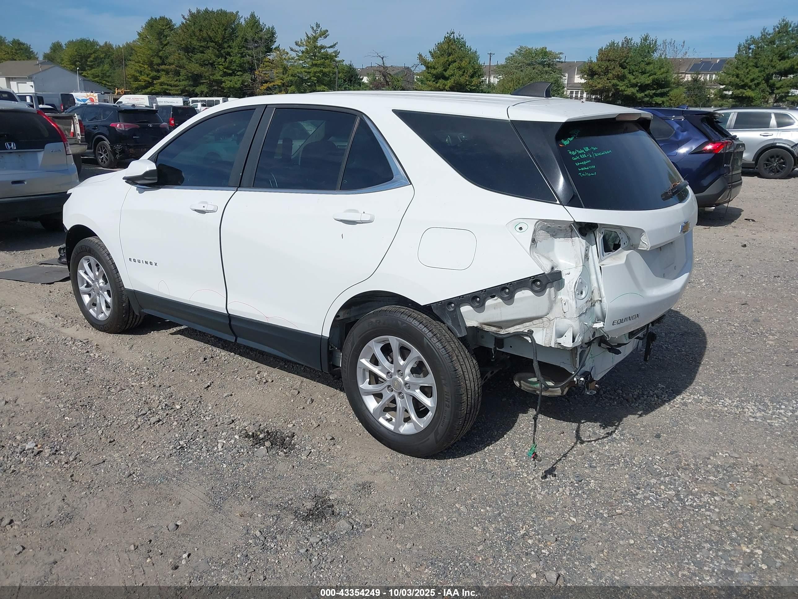 CHEVROLET EQUINOX image 3
