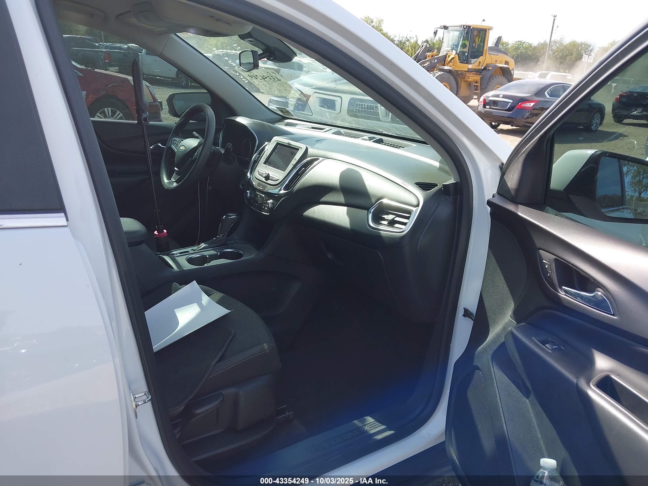 CHEVROLET EQUINOX image 5