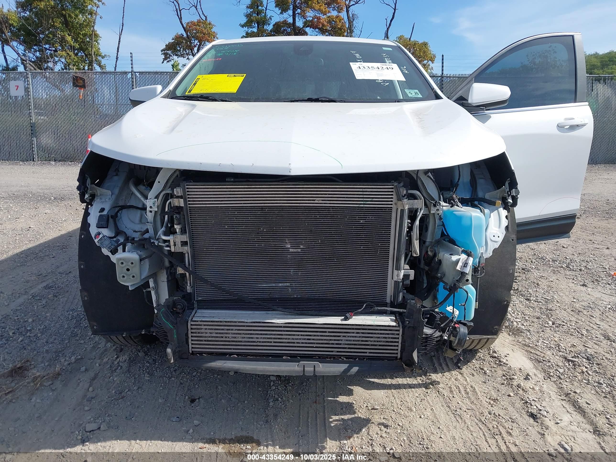 CHEVROLET EQUINOX image 6