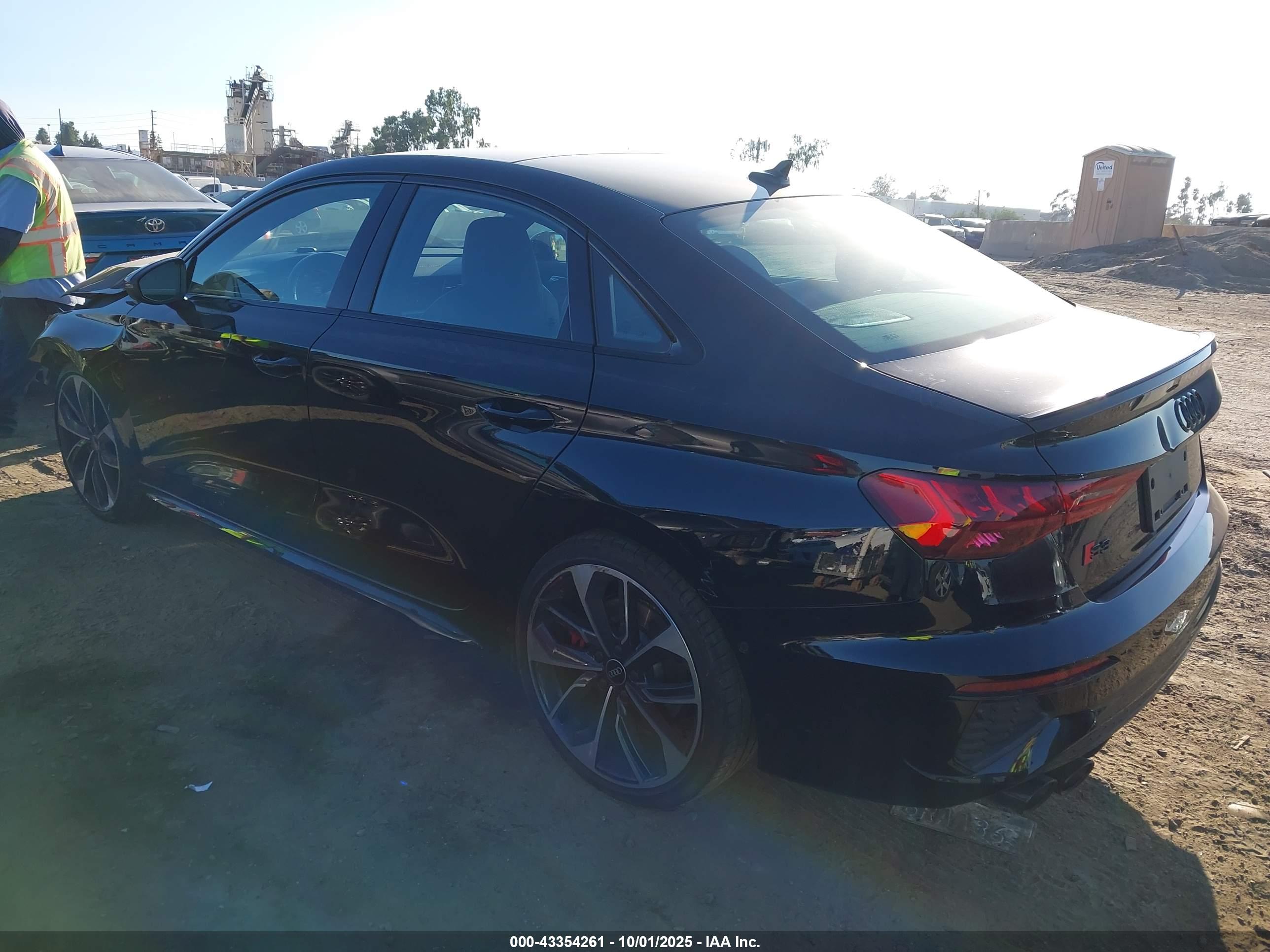 AUDI S3 image 3
