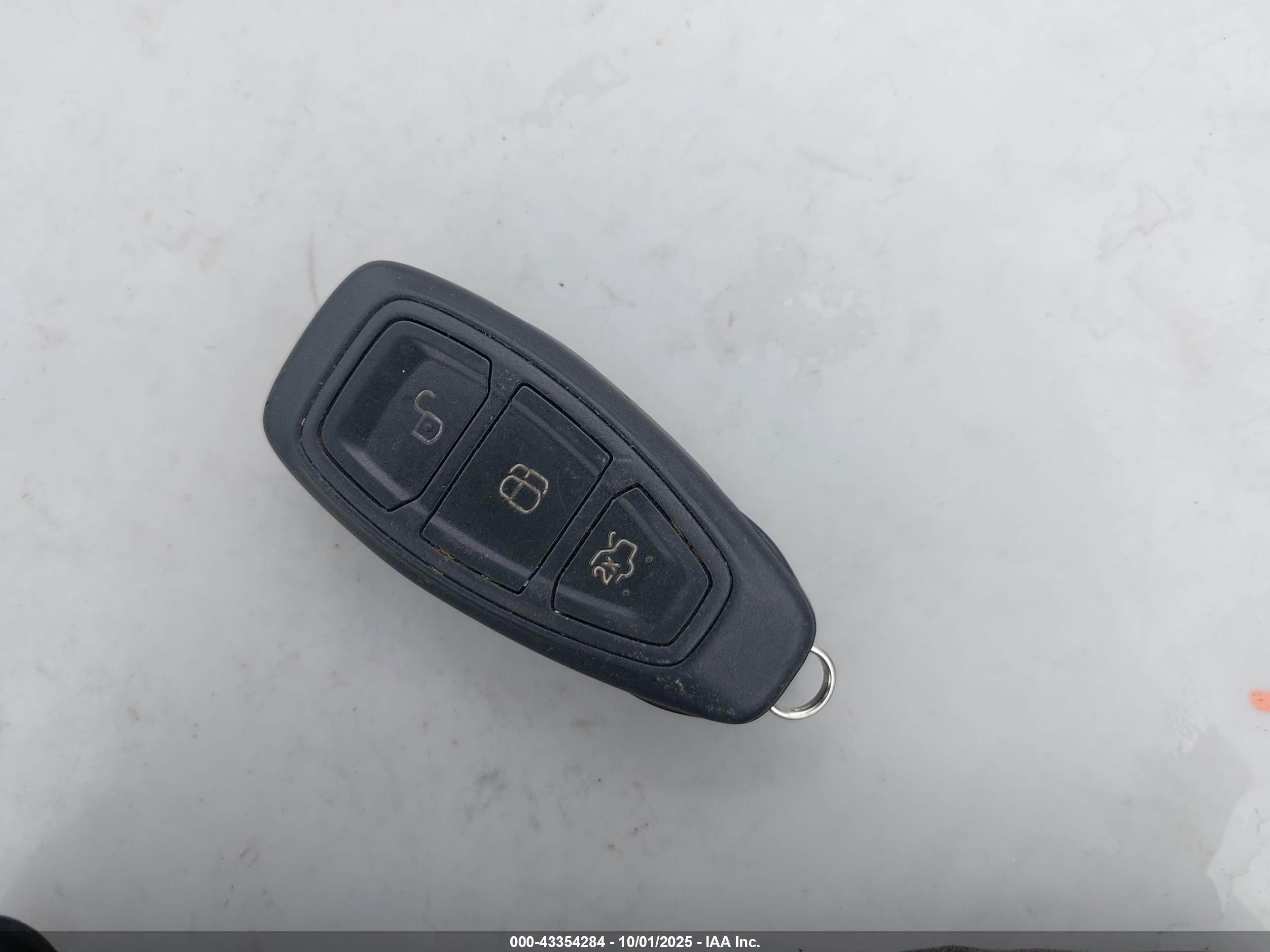FORD FOCUS image 11