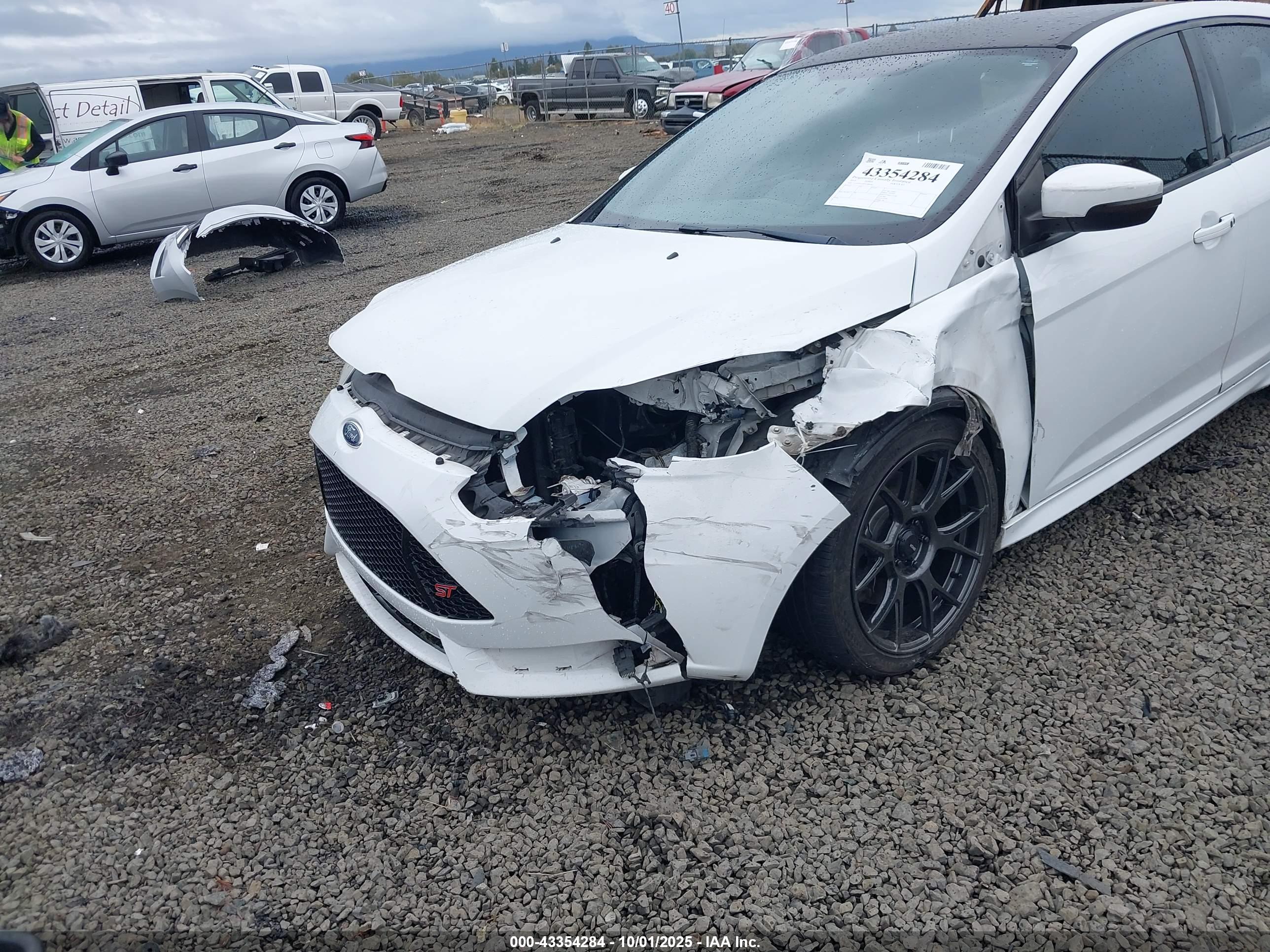 FORD FOCUS image 6
