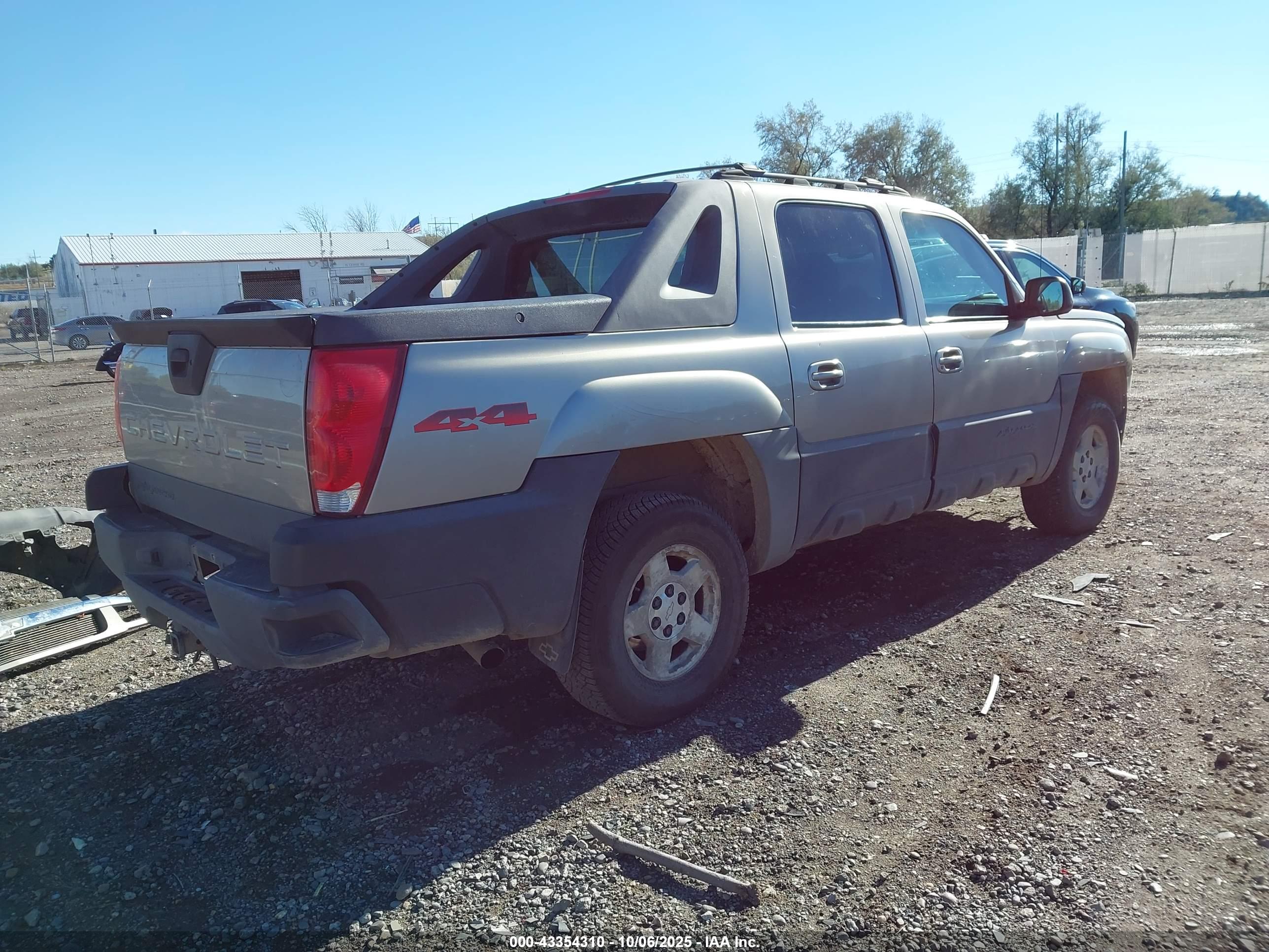 CHEVROLET AVALANCHE image 4