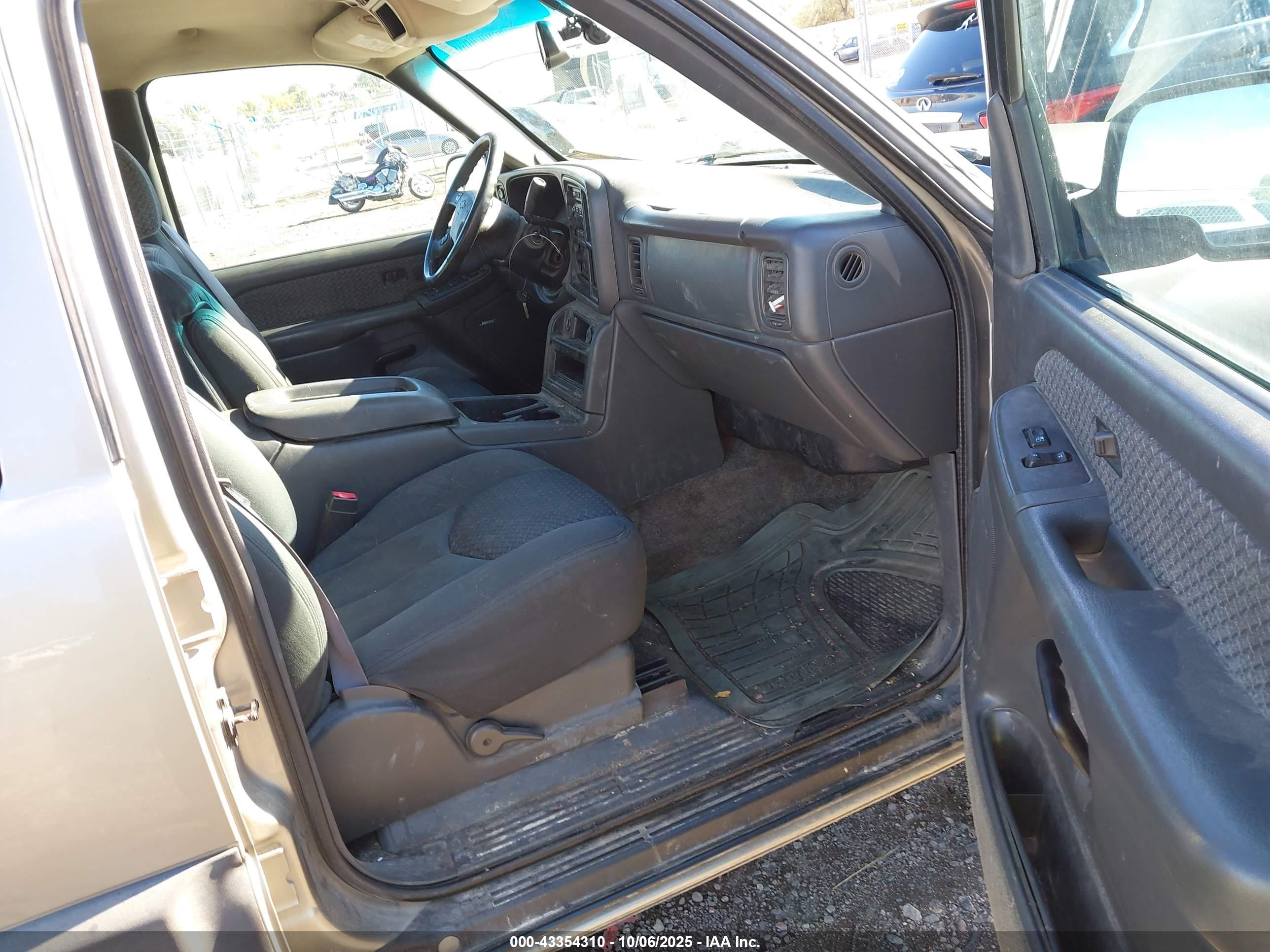CHEVROLET AVALANCHE image 5