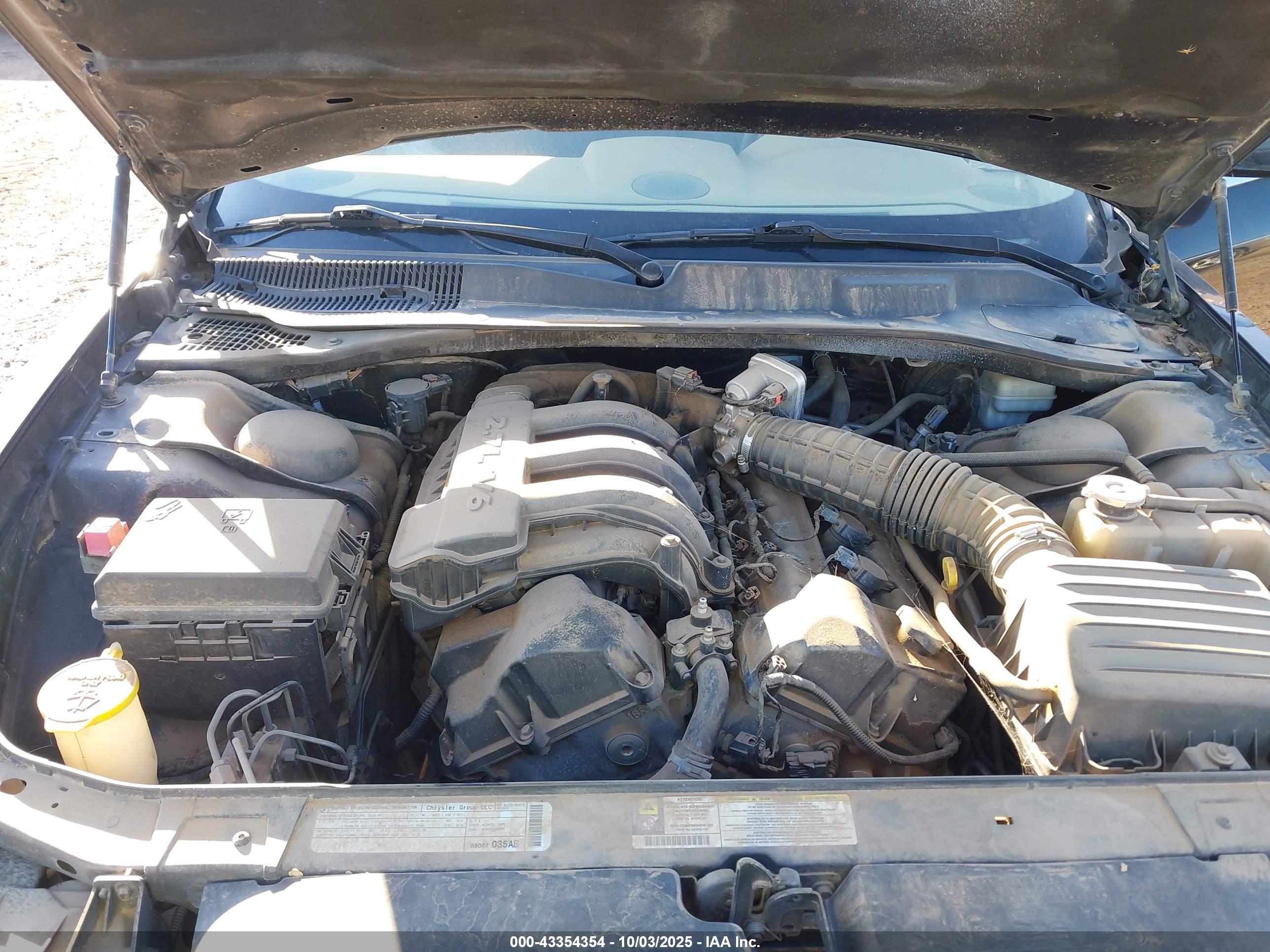 CHRYSLER 300 image 10