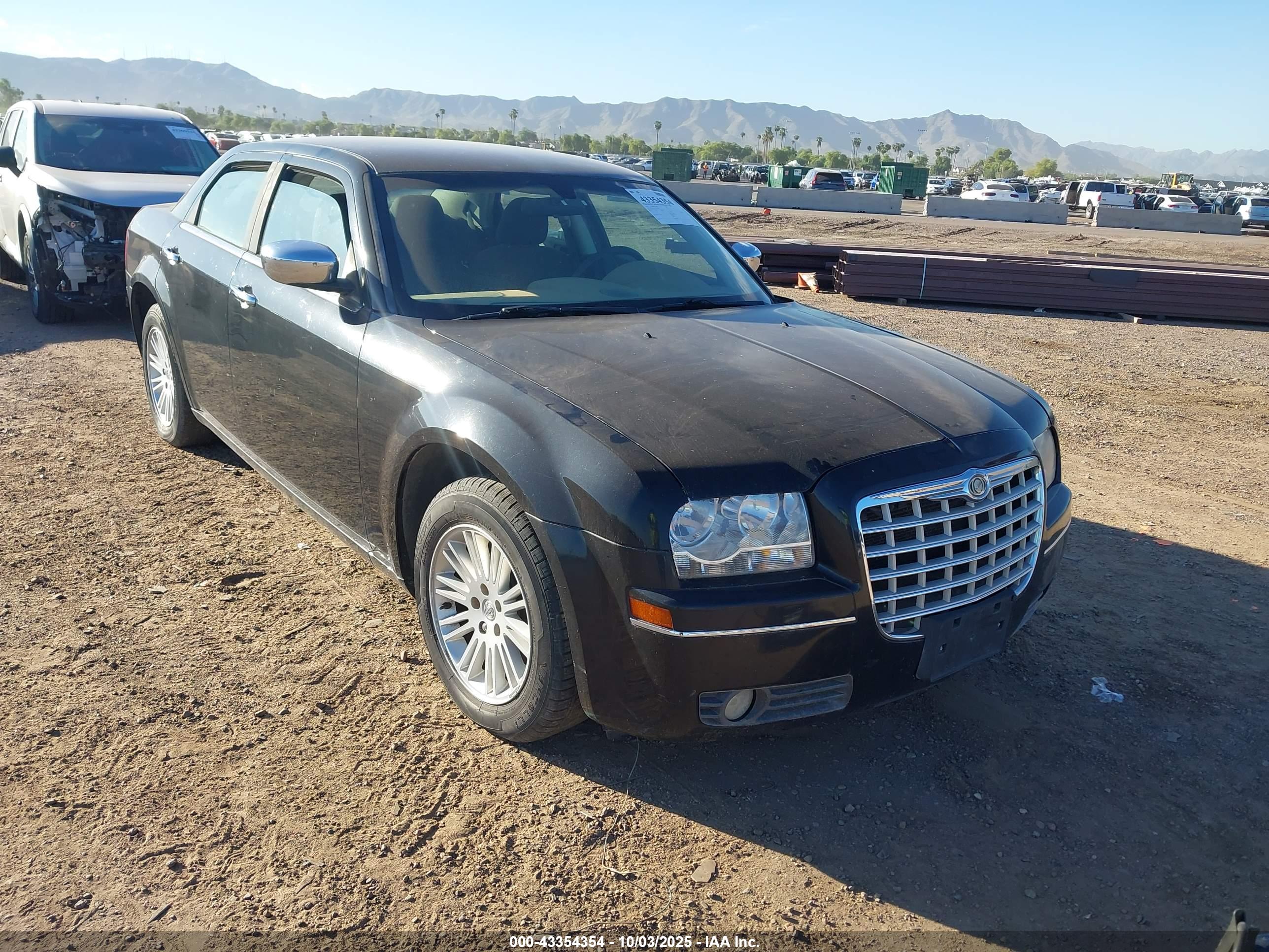 CHRYSLER 300 image 6