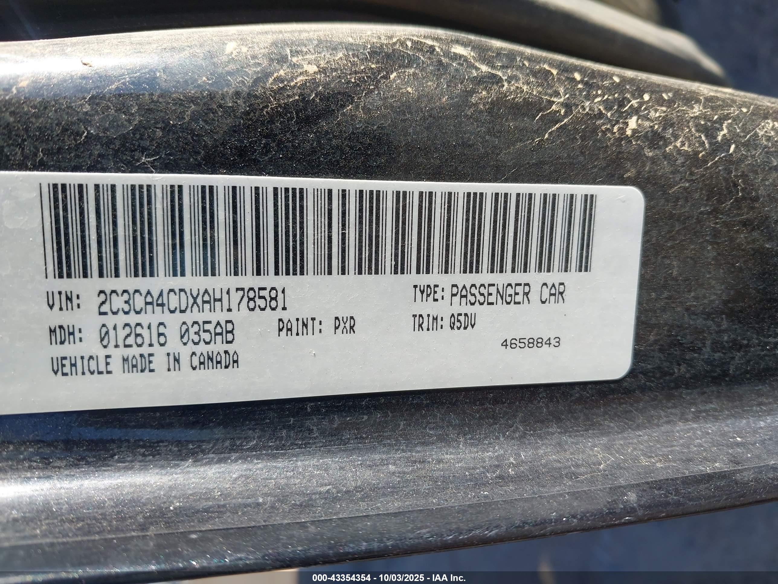 CHRYSLER 300 image 9