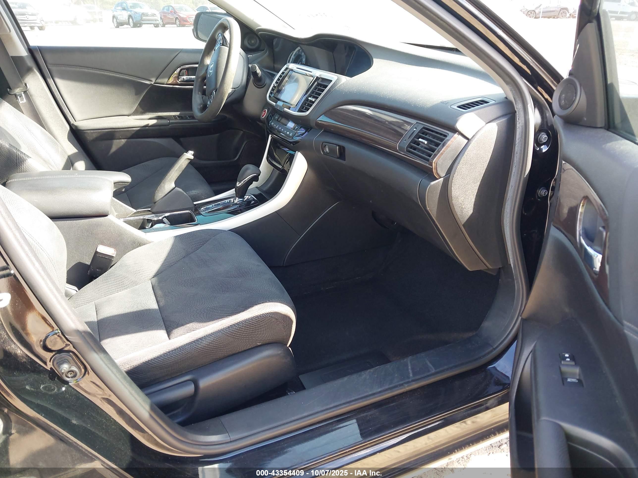 HONDA ACCORD image 5