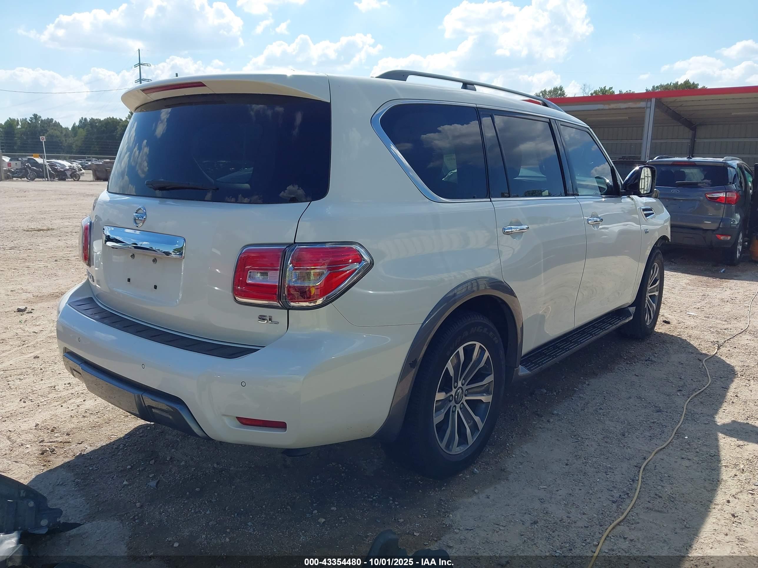 NISSAN ARMADA image 4