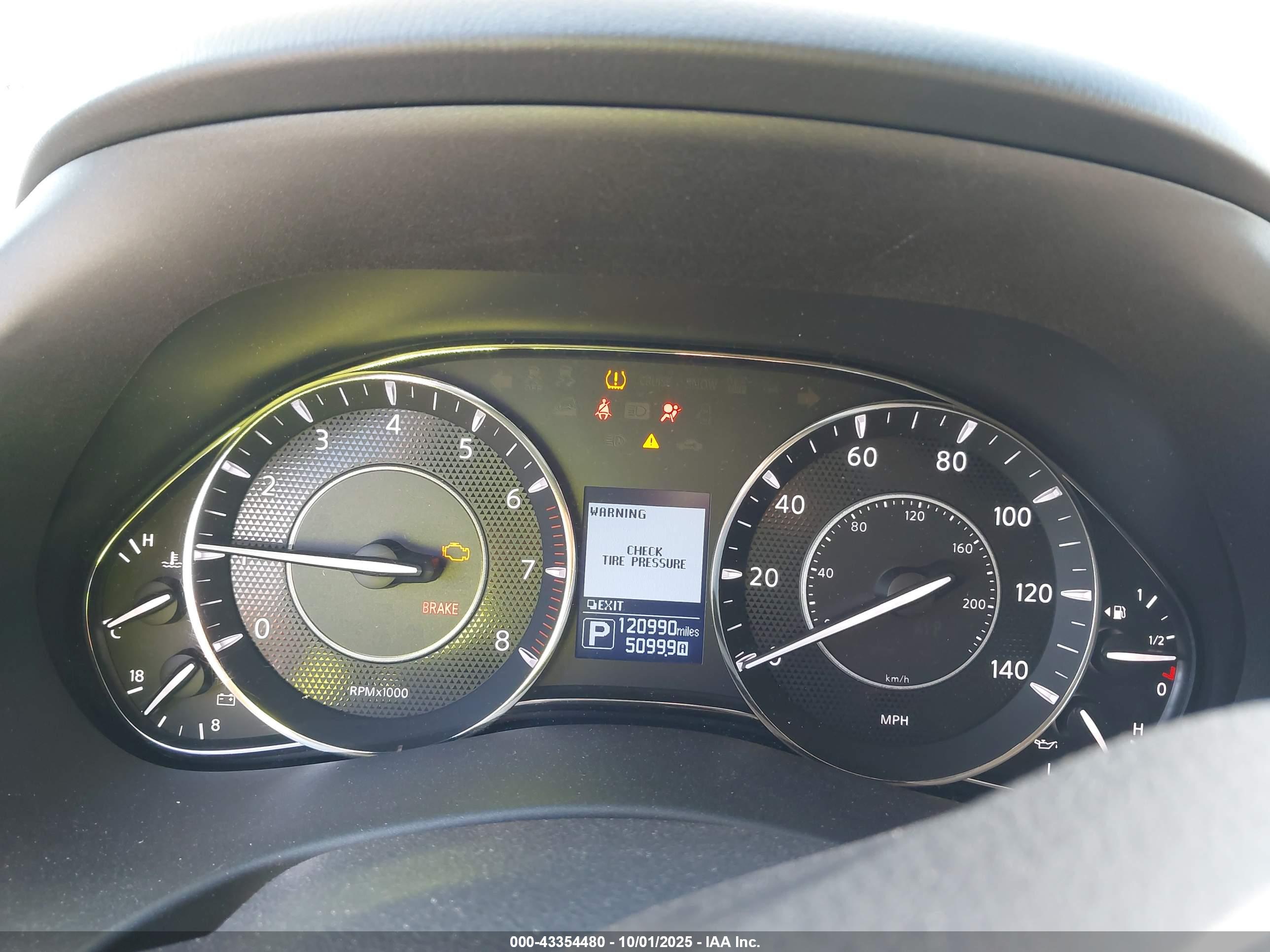 NISSAN ARMADA image 7