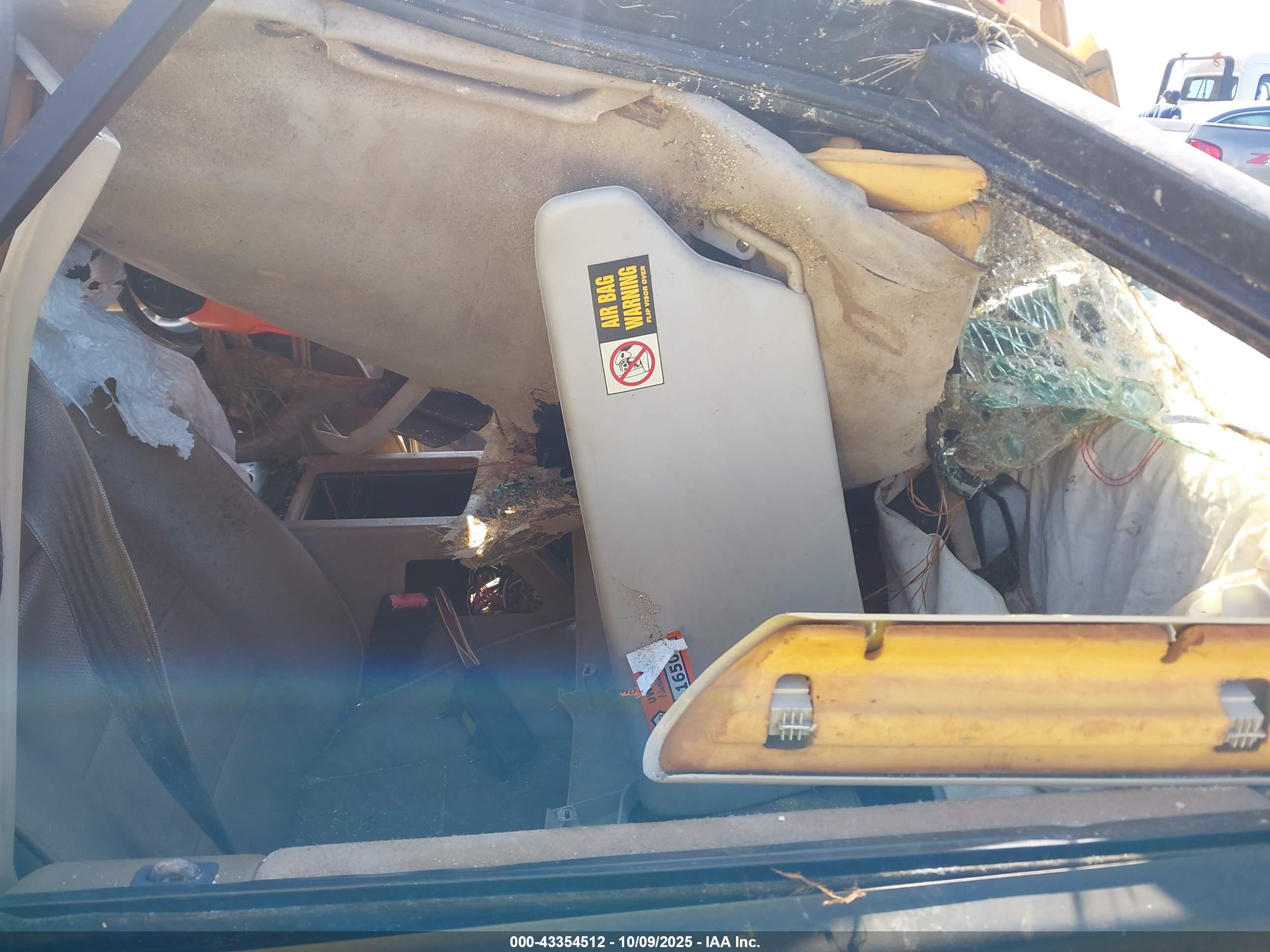 LAND ROVER image 5