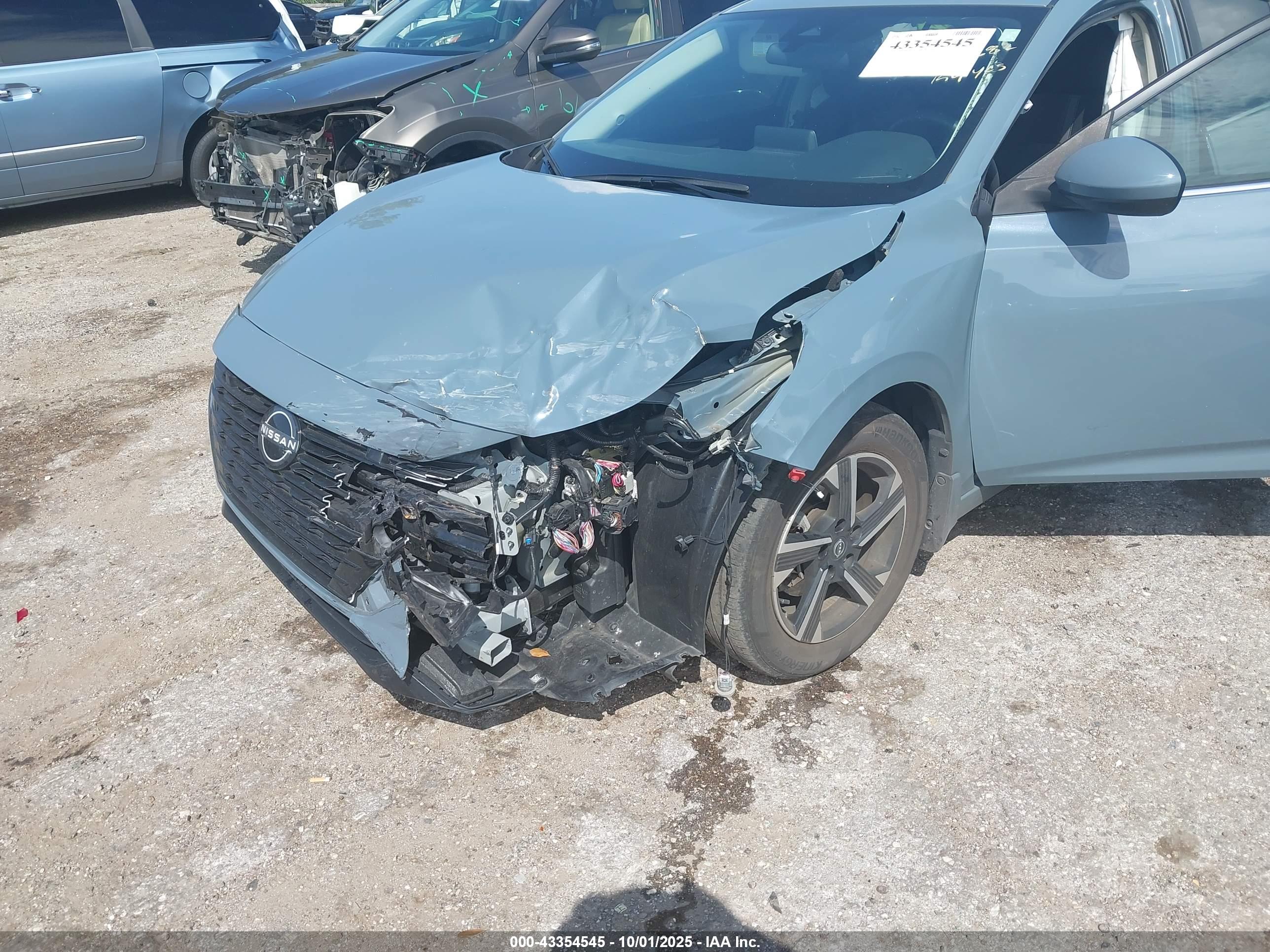 NISSAN SENTRA image 6