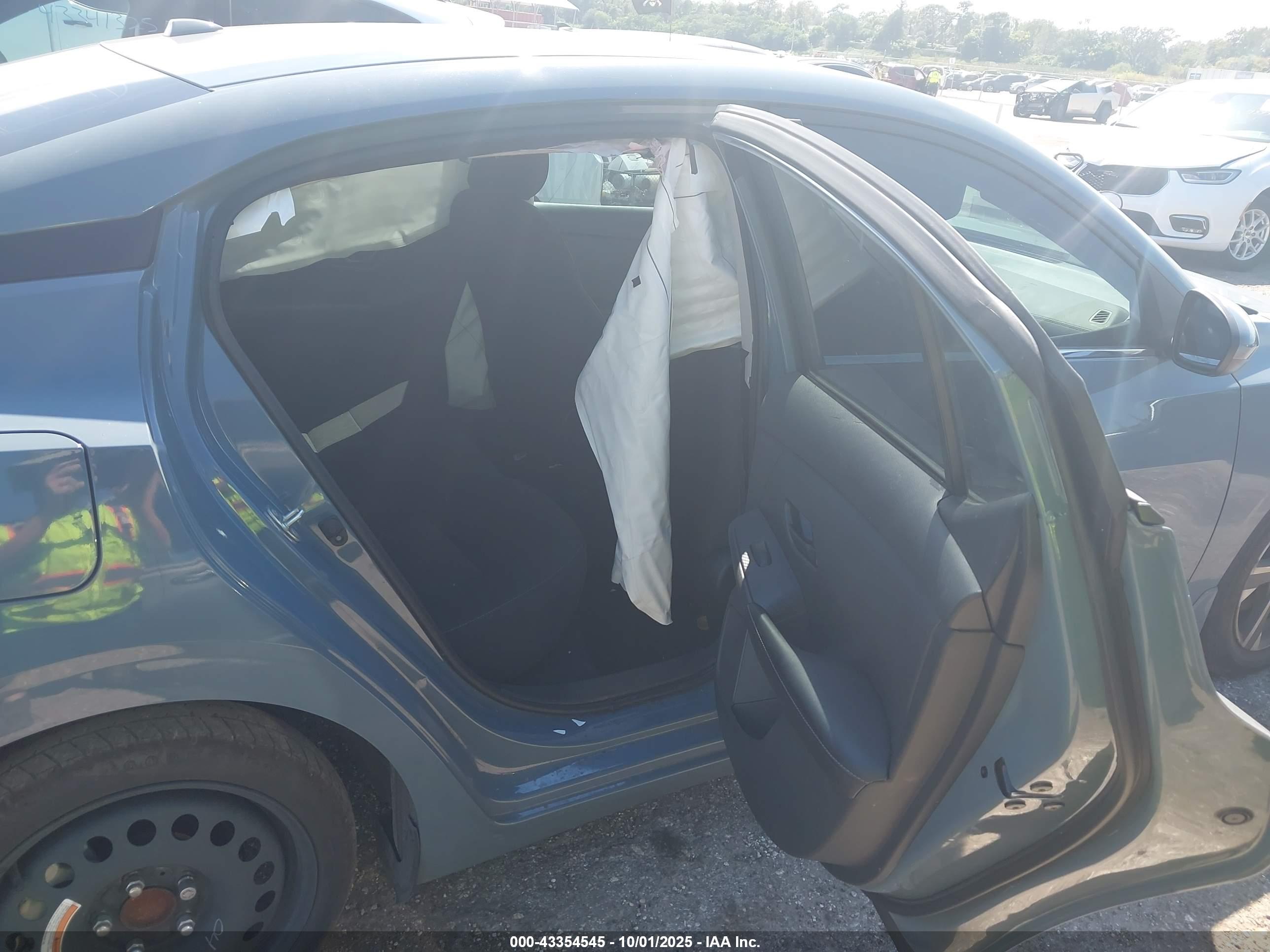 NISSAN SENTRA image 8