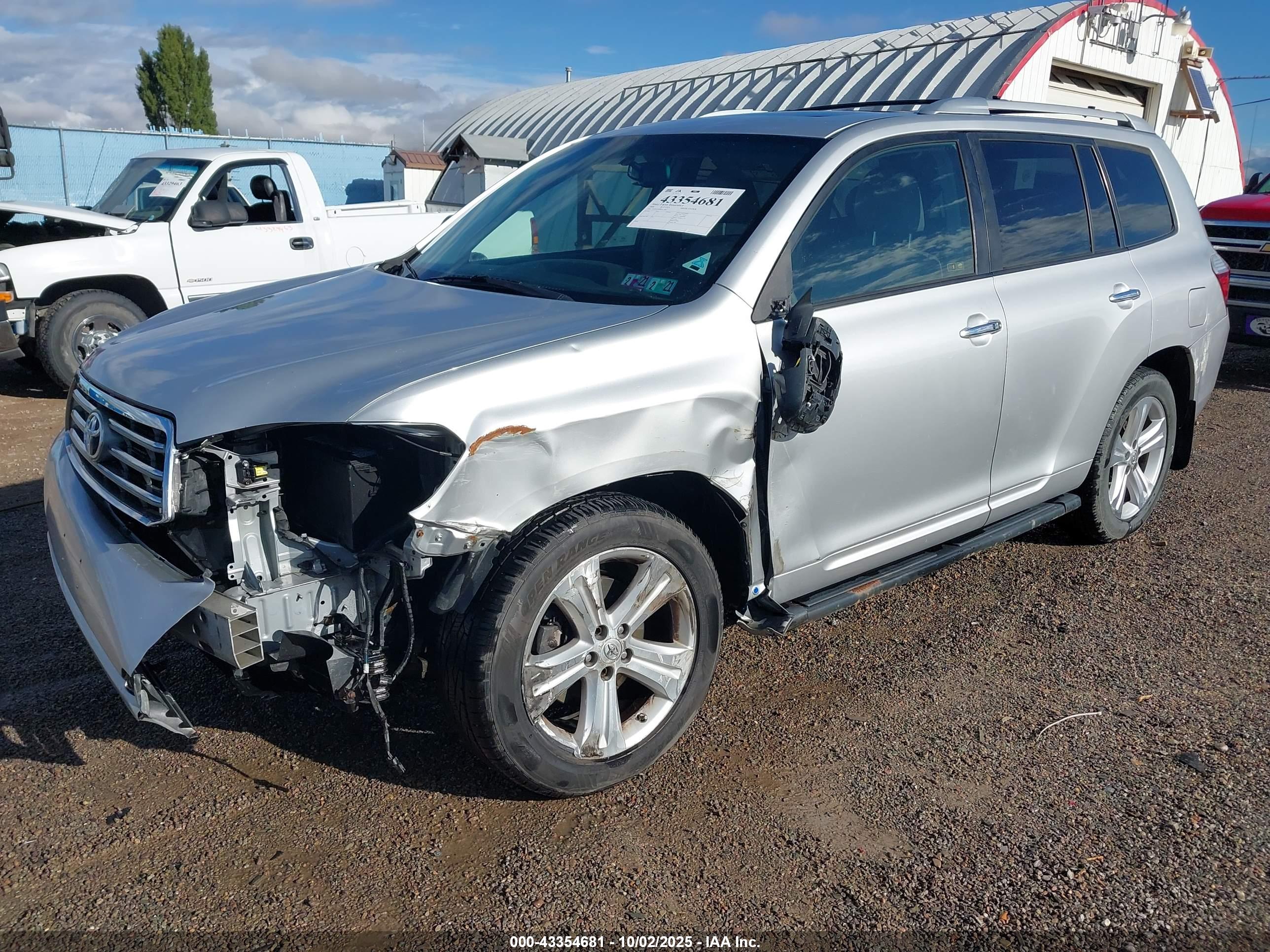 TOYOTA HIGHLANDER image 2