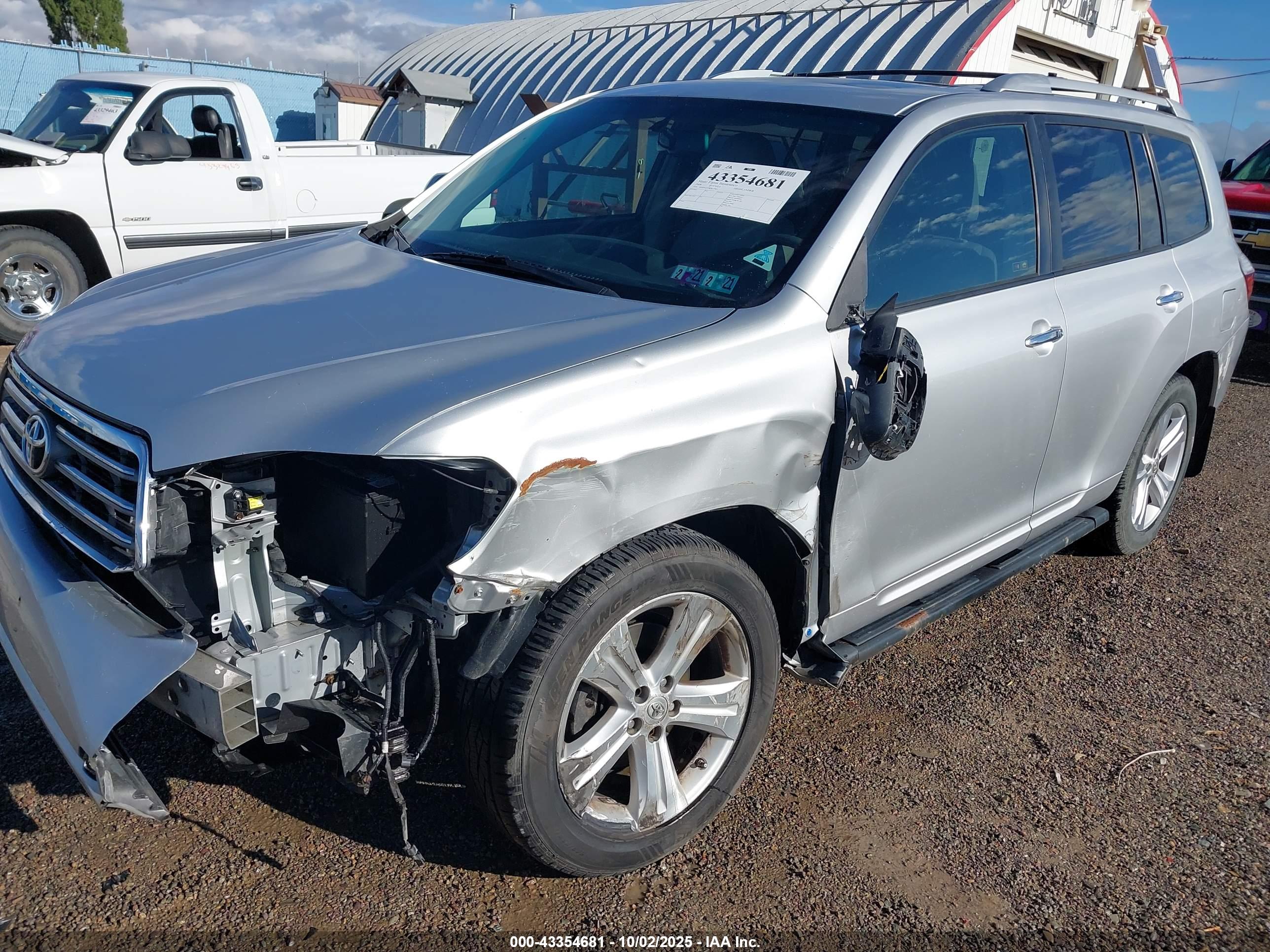 TOYOTA HIGHLANDER image 6