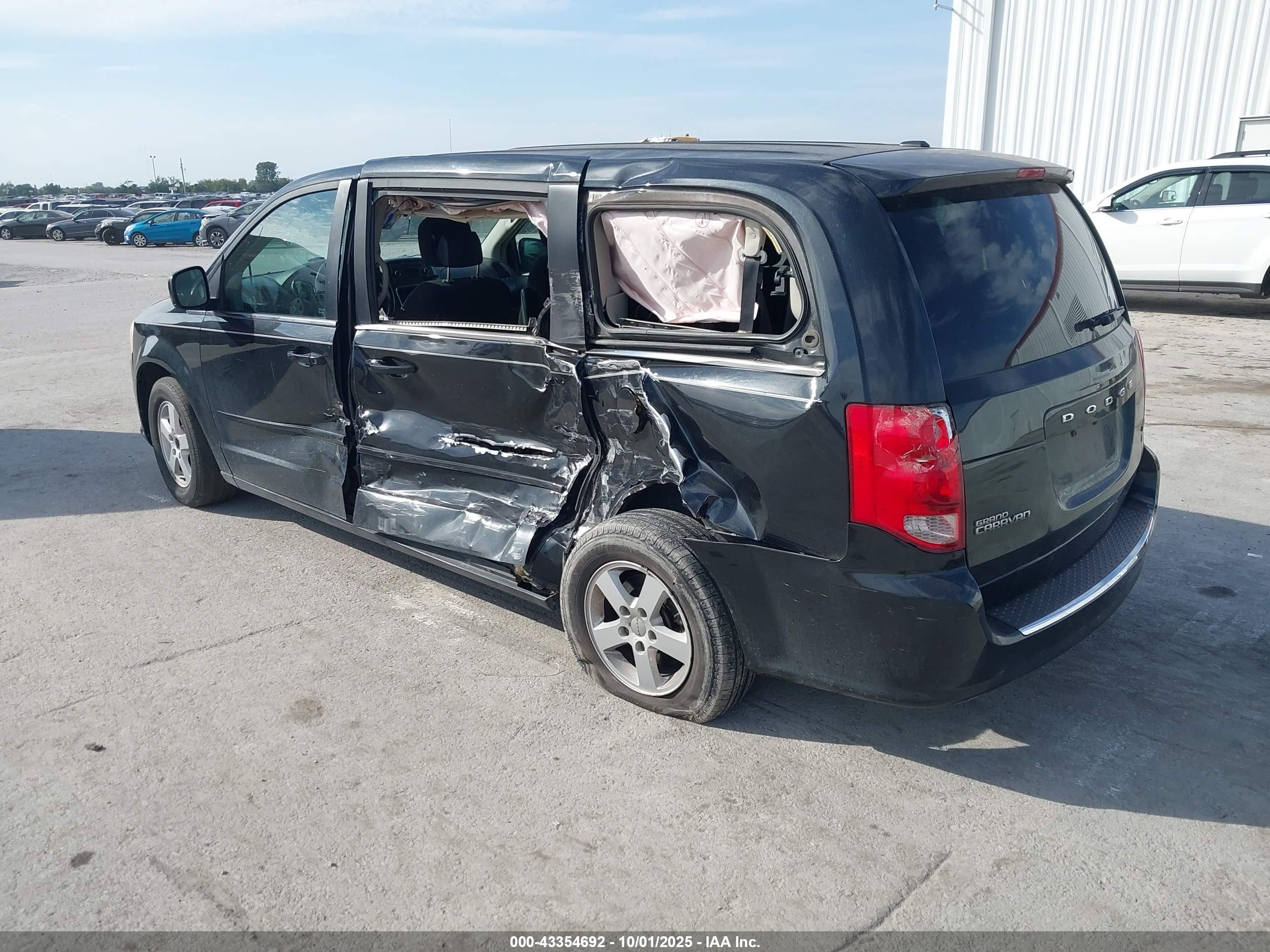 DODGE GRAND image 3
