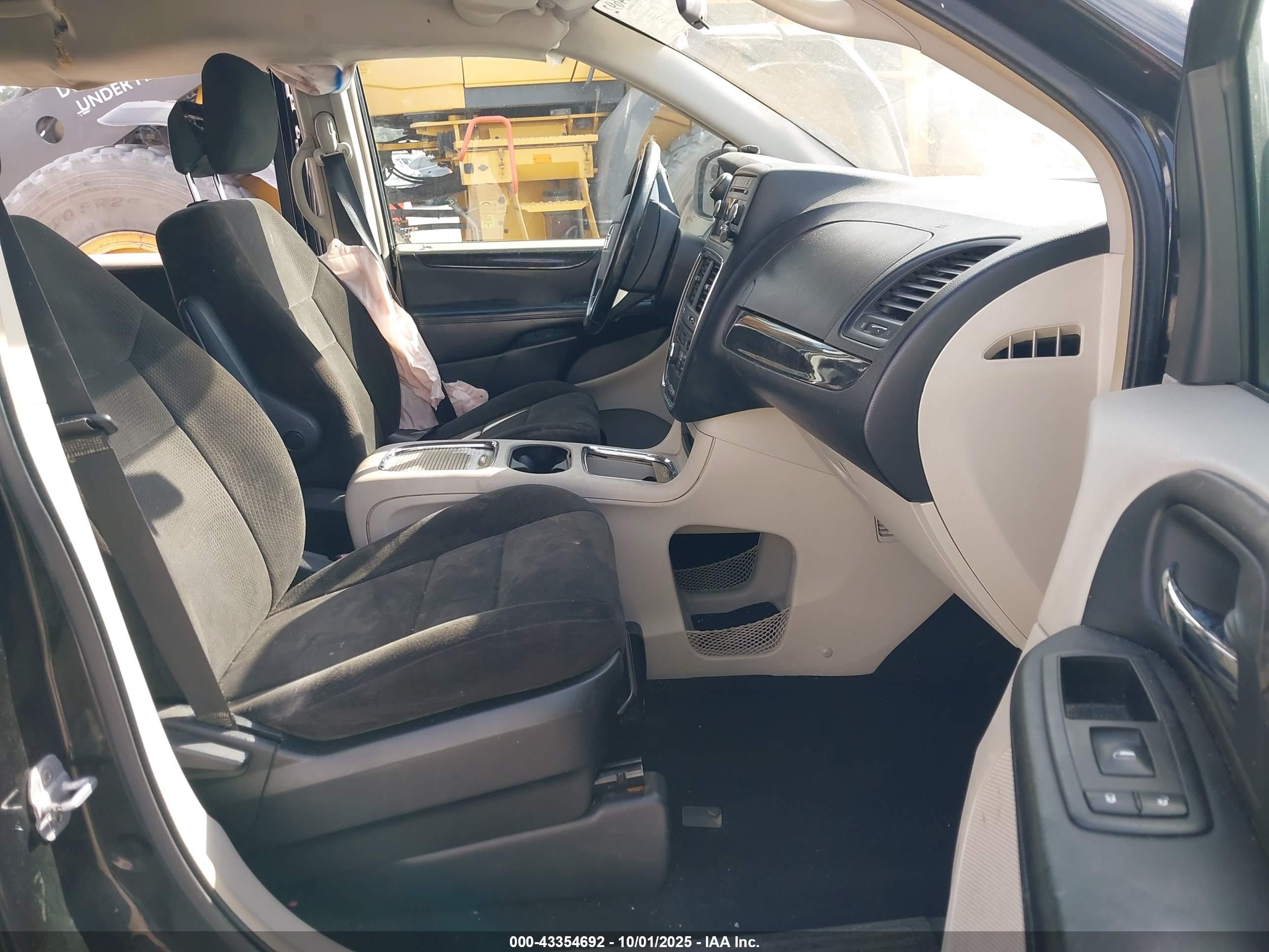 DODGE GRAND image 5