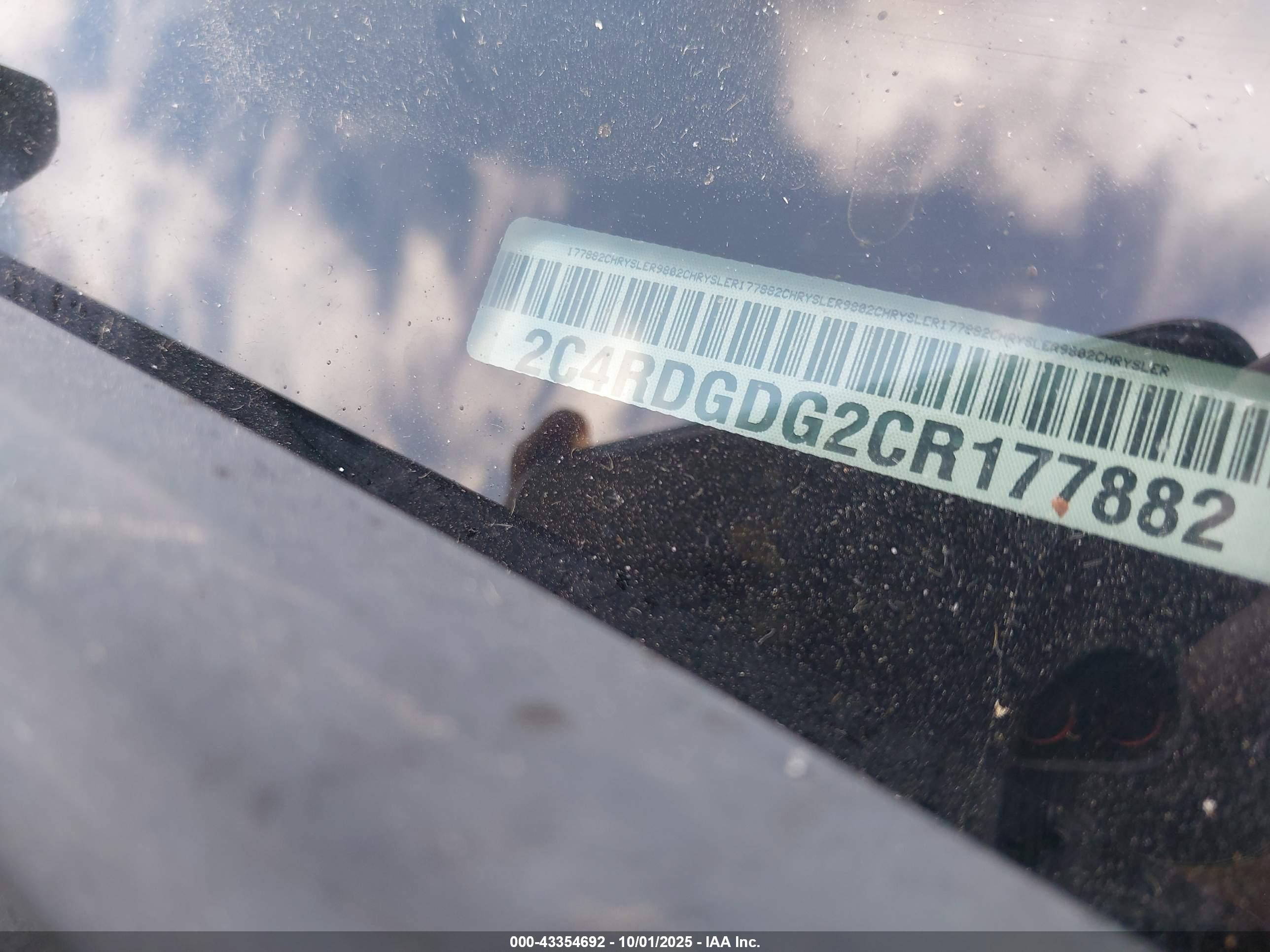 DODGE GRAND image 9