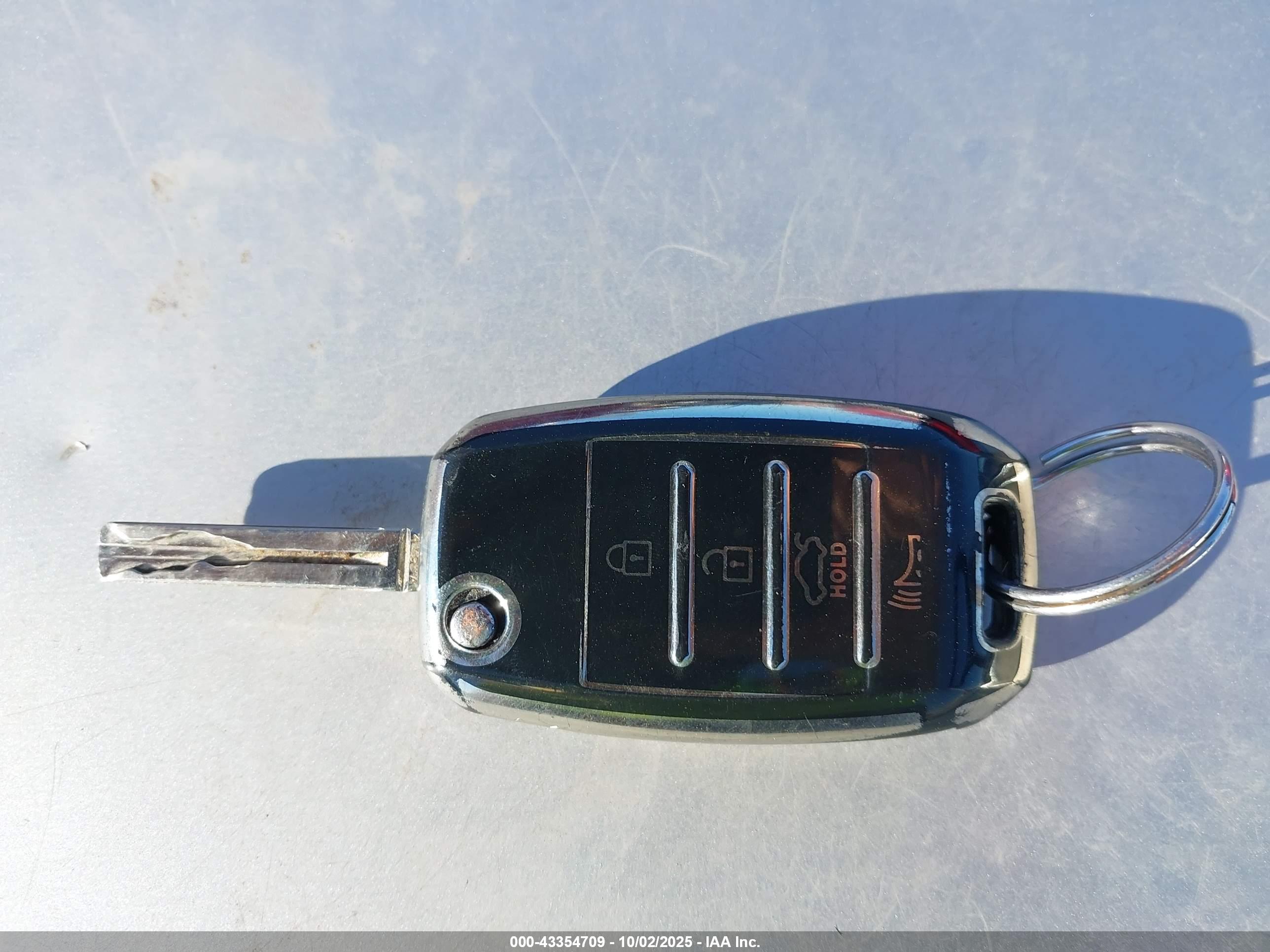 KIA SPORTAGE image 11