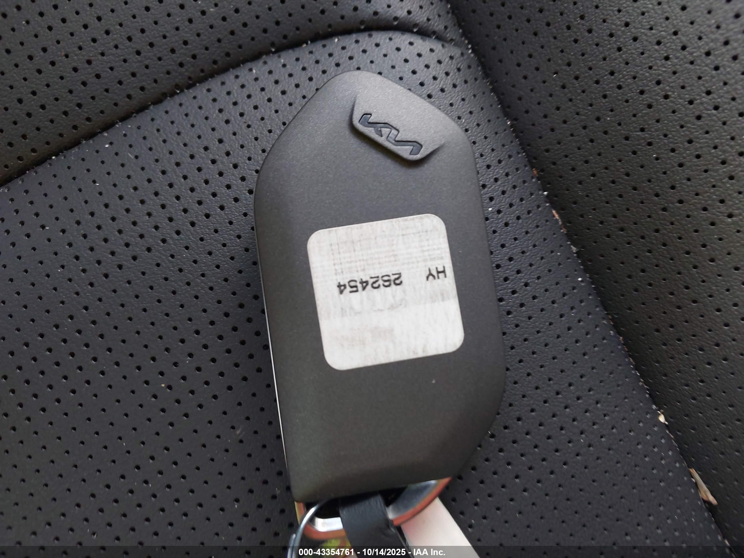 KIA SORENTO image 11